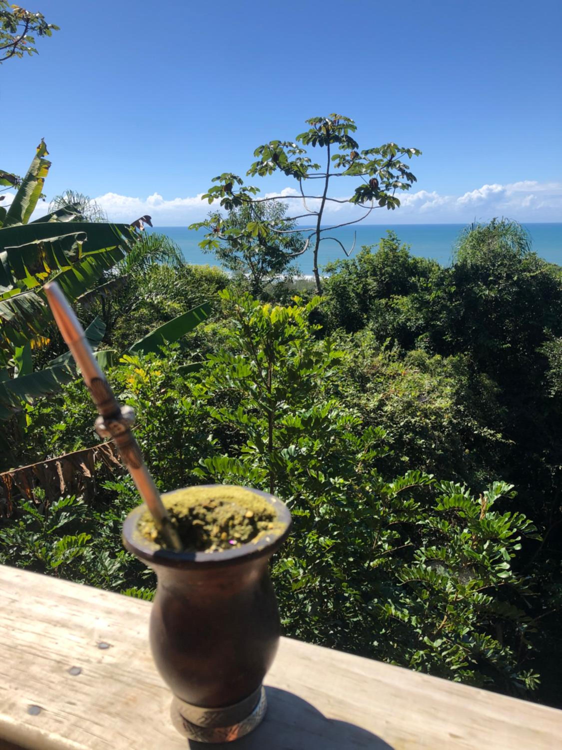 Um lugar mágico, praia do rosa, vista pro mar