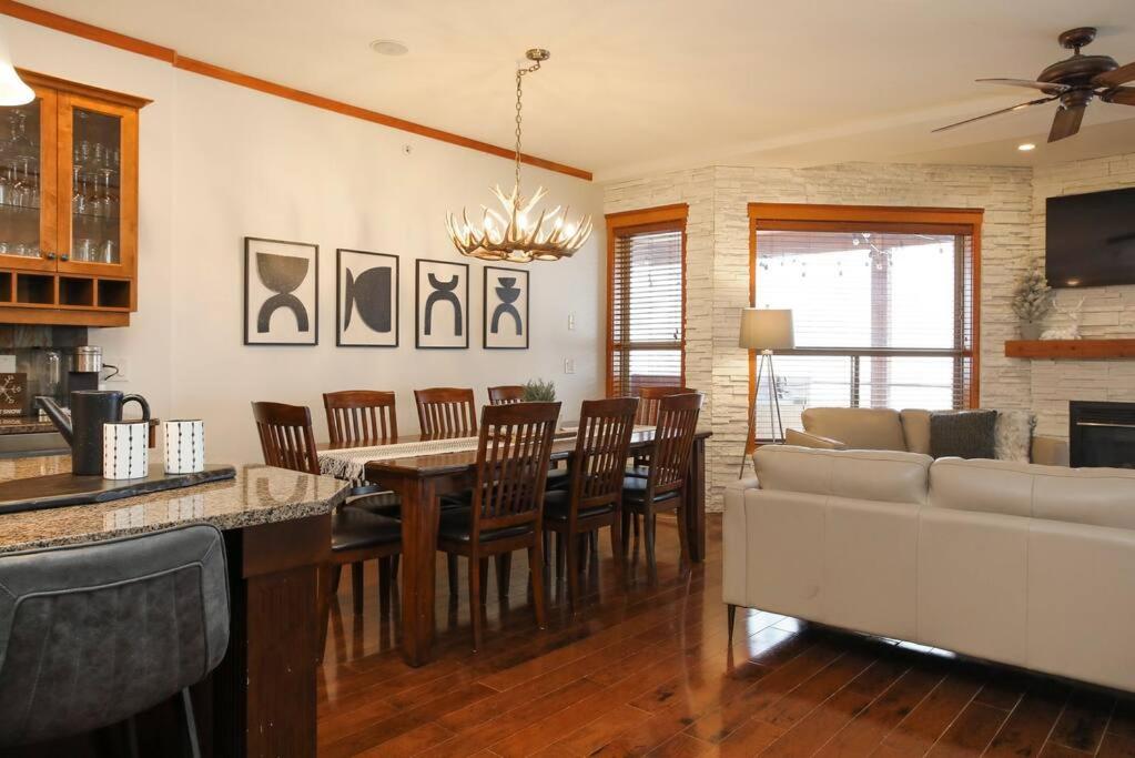 Snowy Trails Lodge in Big White