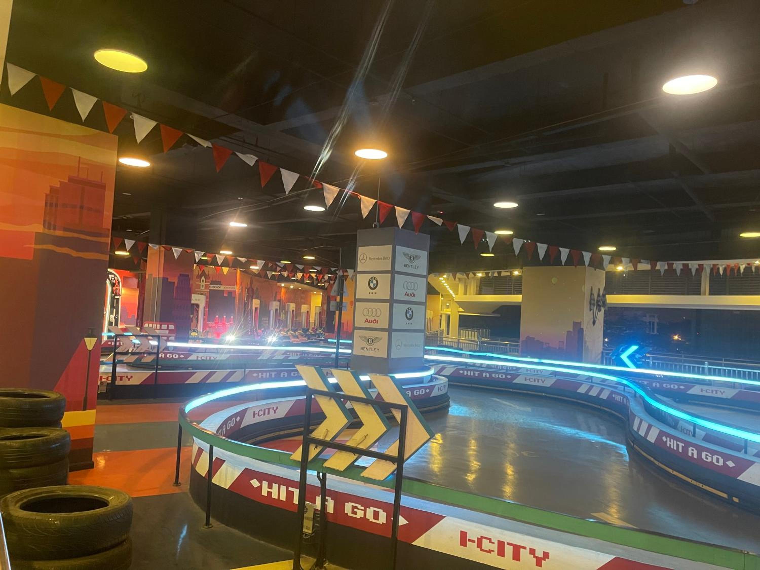 I-CITY Holidays biggest Swimming Pools, Astro