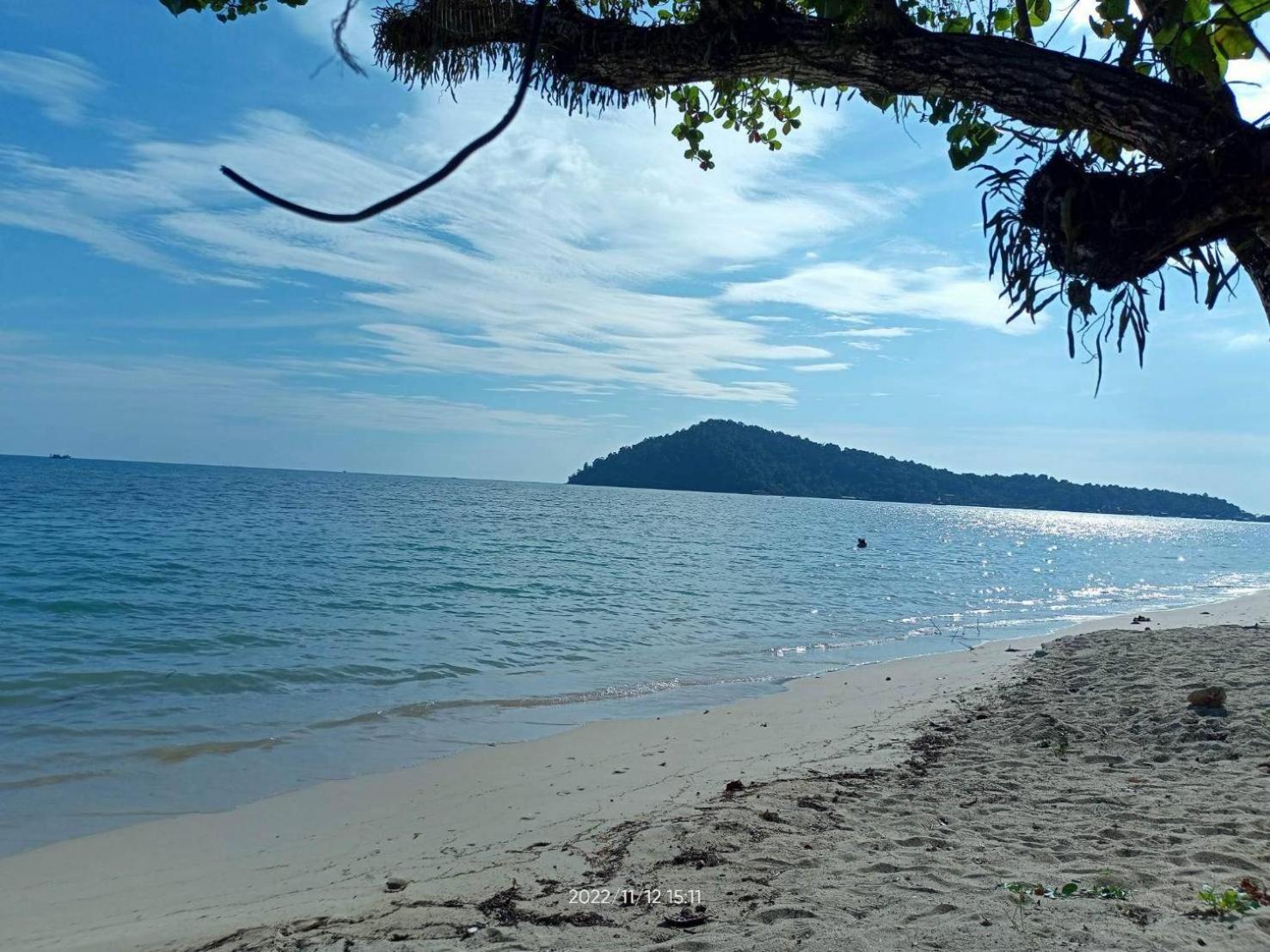 The Tropical Beach Resort
