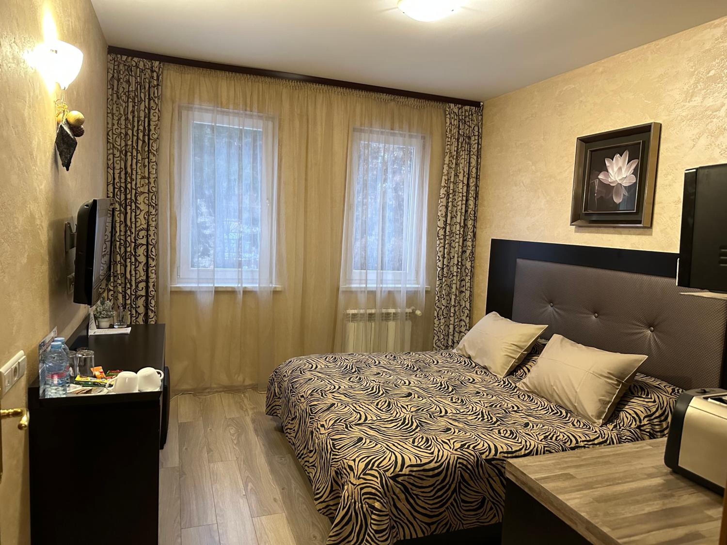 Apartments & Rooms Royal Plaza view 2
