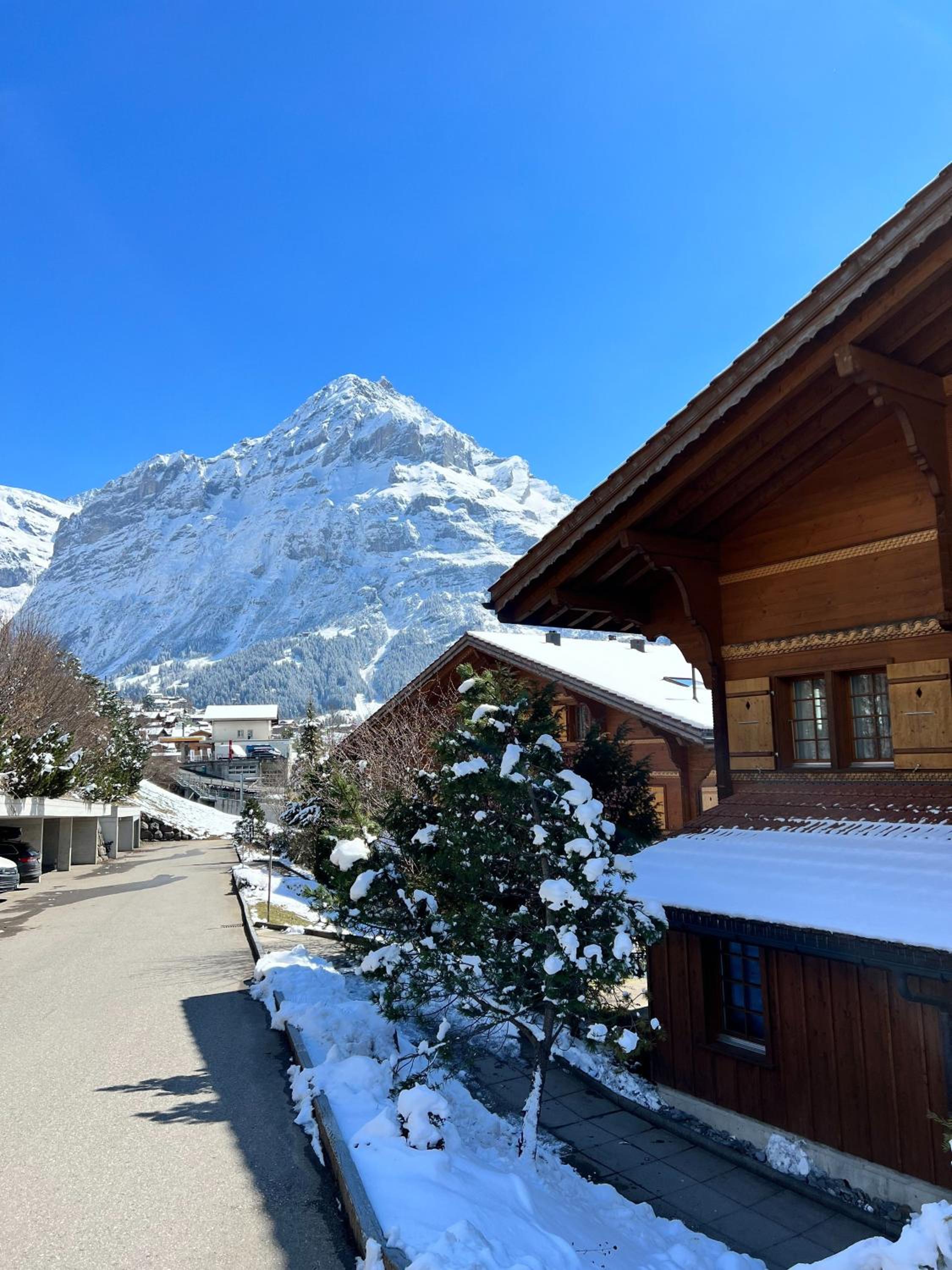 Spacious apartment with outstanding views and locations
