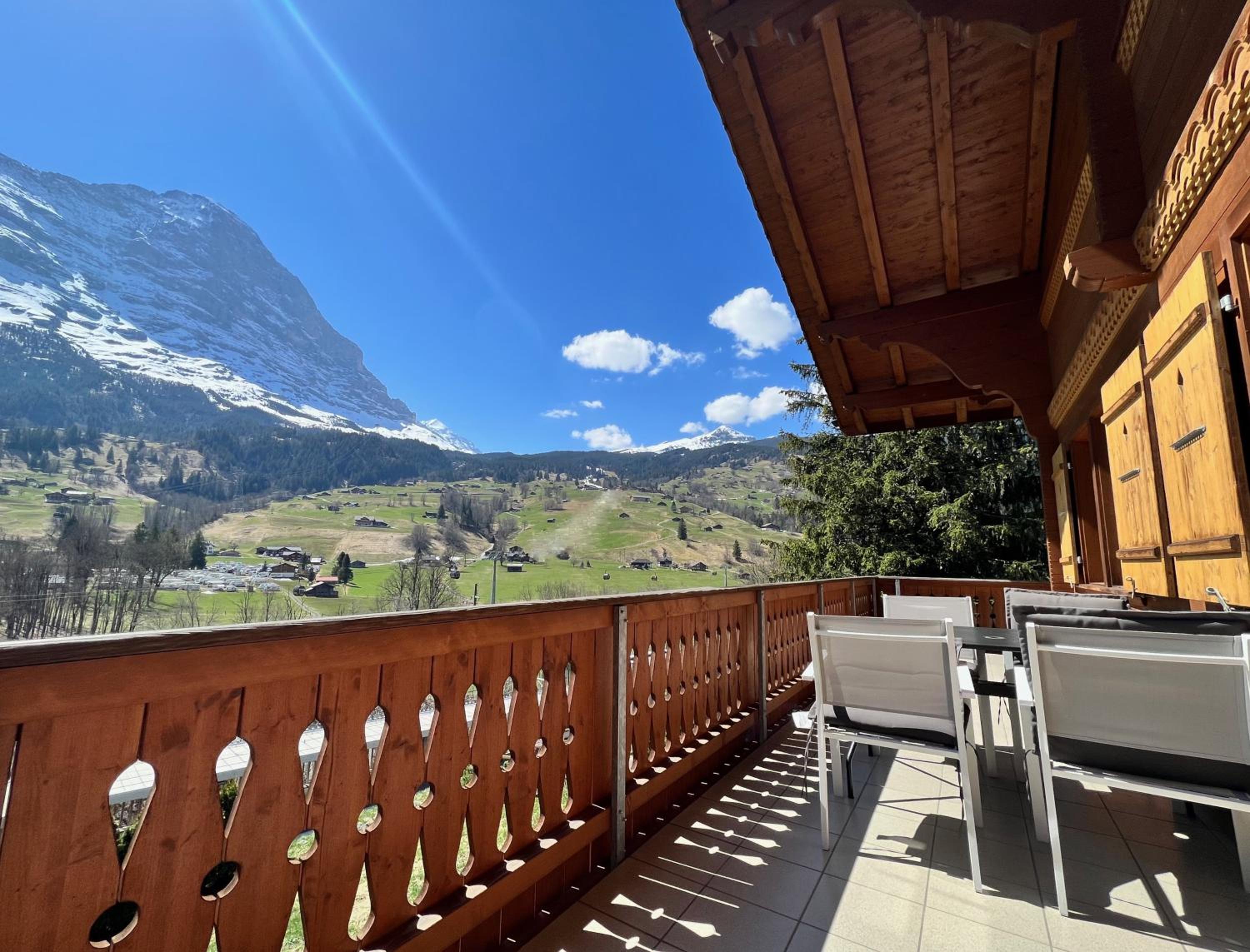 Spacious apartment with outstanding views and locations