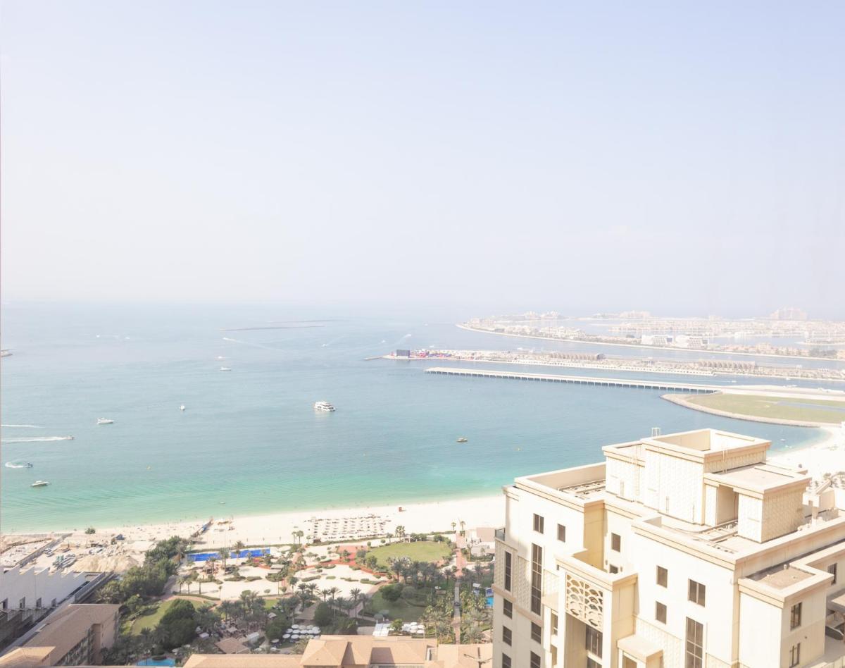 HAPPY SEASON - JBR apartments, Beach Front, Top furnished