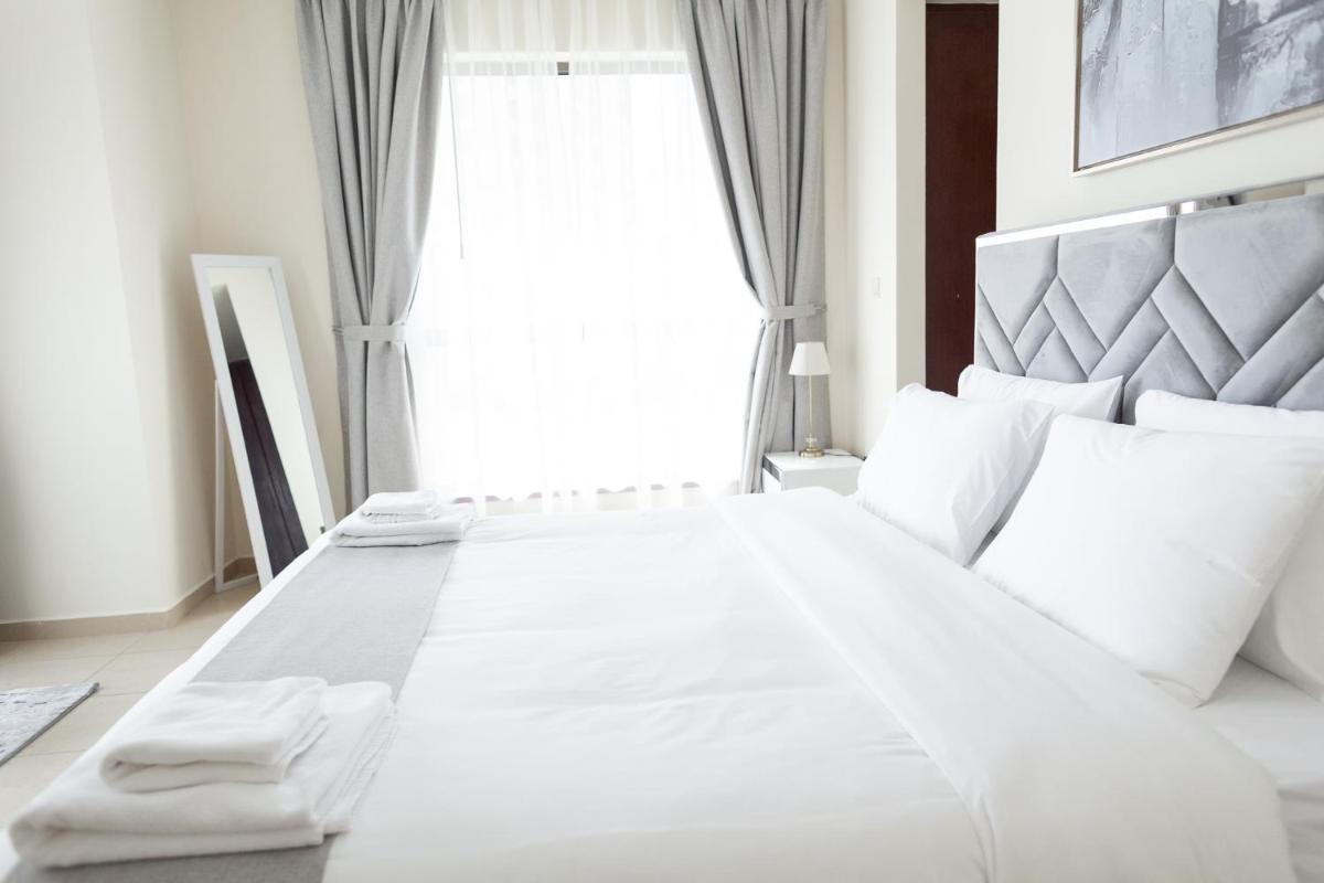 HAPPY SEASON - JBR apartments, Beach Front, Top furnished