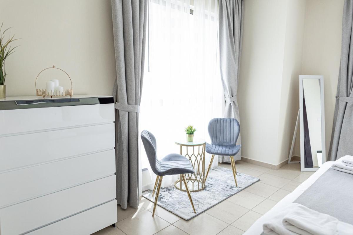 HAPPY SEASON - JBR apartments, Beach Front, Top furnished