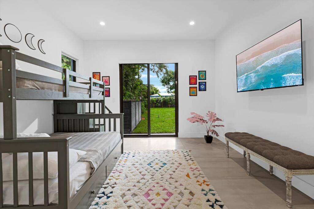 Modern Villa w/ Resort Amenities & Salt Water Pool