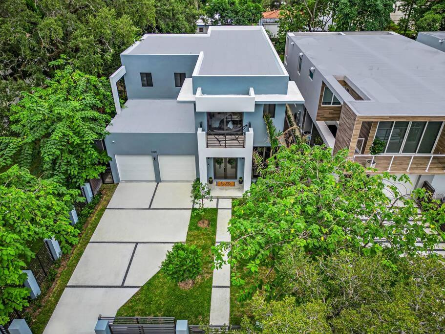 Modern Villa w/ Resort Amenities & Salt Water Pool