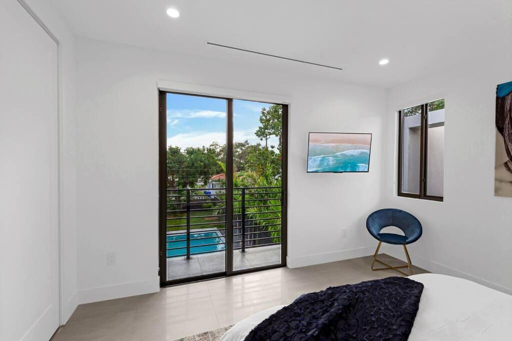 Modern Villa w/ Resort Amenities & Salt Water Pool