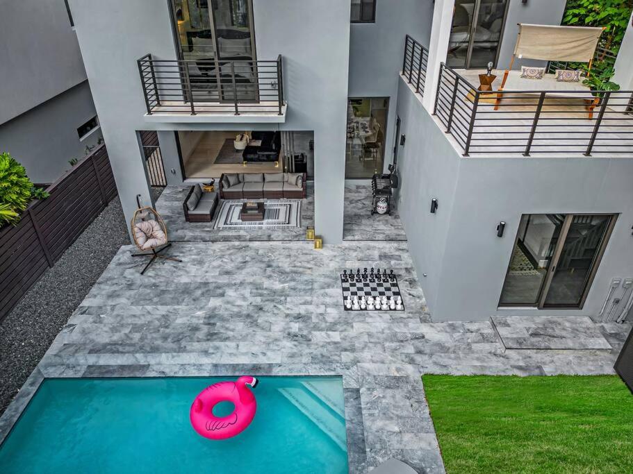 Modern Villa w/ Resort Amenities & Salt Water Pool