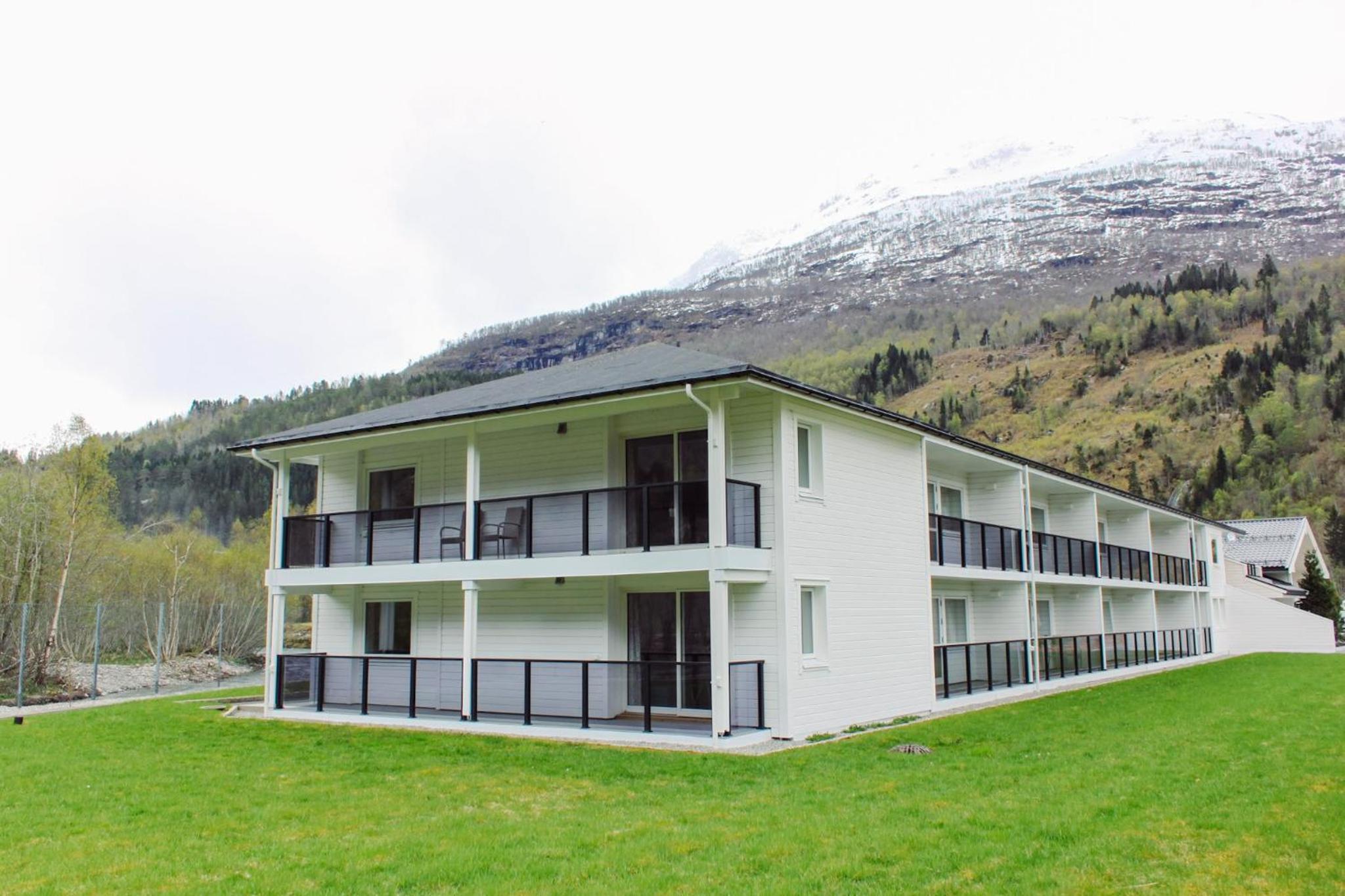 Loen Apartments