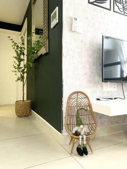 COZY 2 BEDROOMS MASTERI THAO DIEN APARTMENT