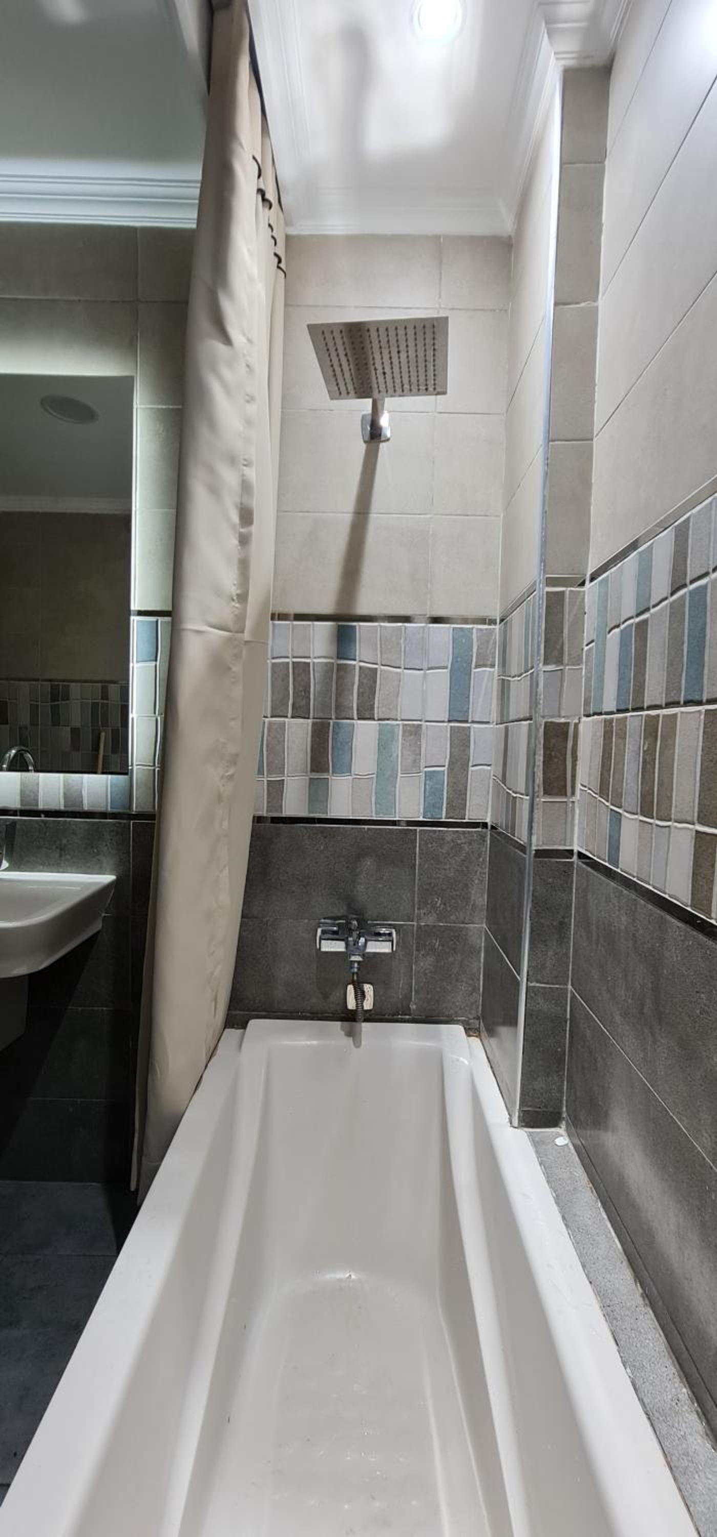 Comfy 2-Bedrooms Apartment in Cairo 44-2