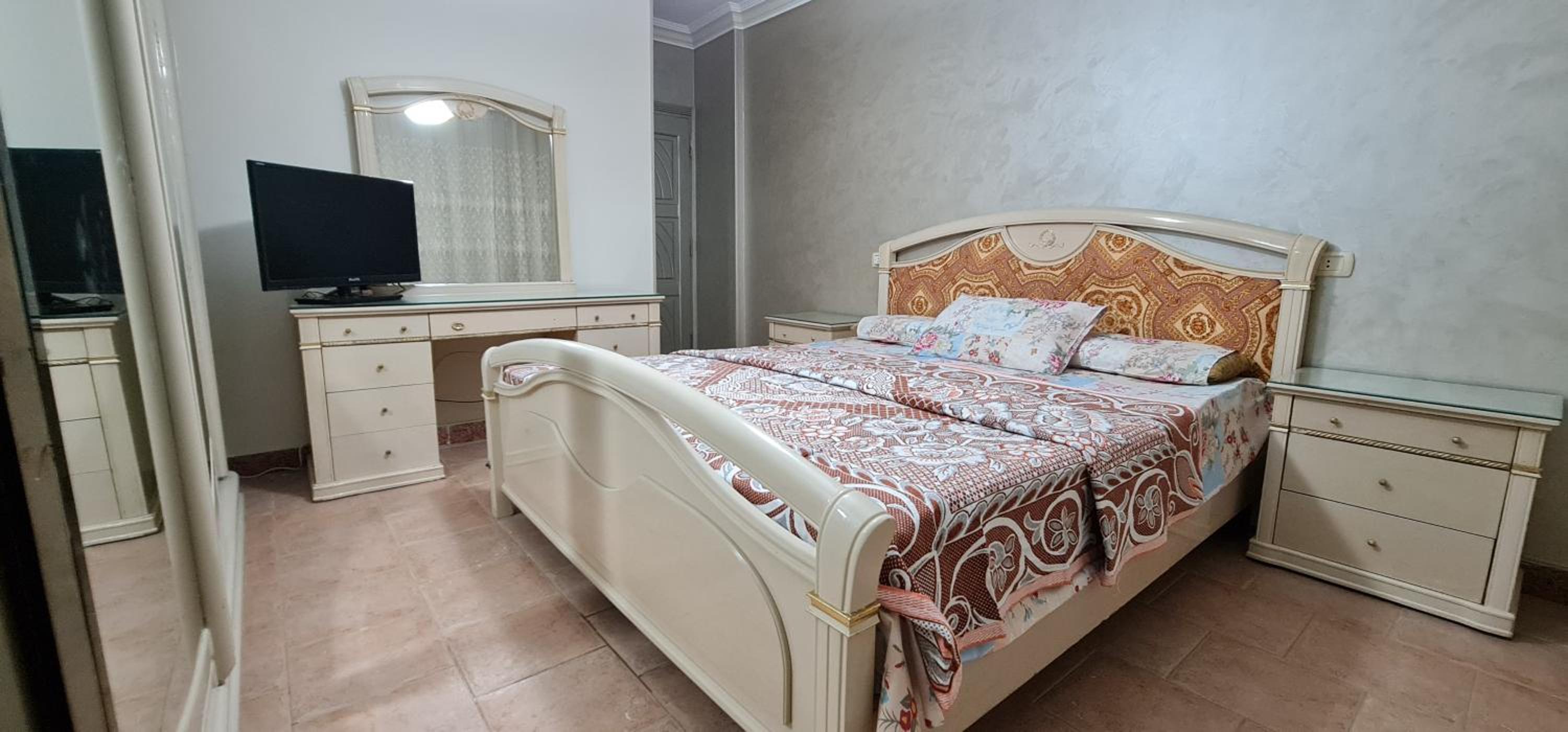 Comfy 2-Bedrooms Apartment in Cairo 44-2