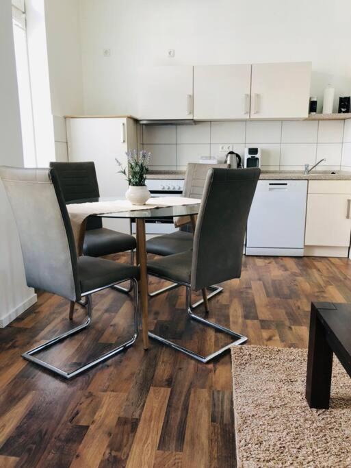 AKK1 - Apartment im Zentrum Vollausstattung Balkon