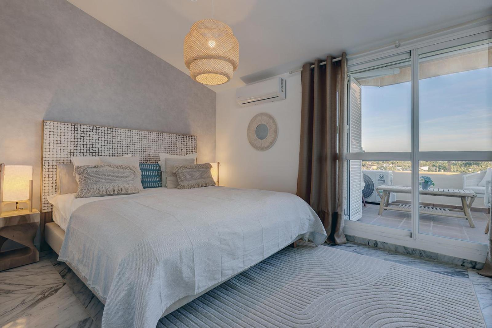 Bright Nordic style penthouse in beachside resort