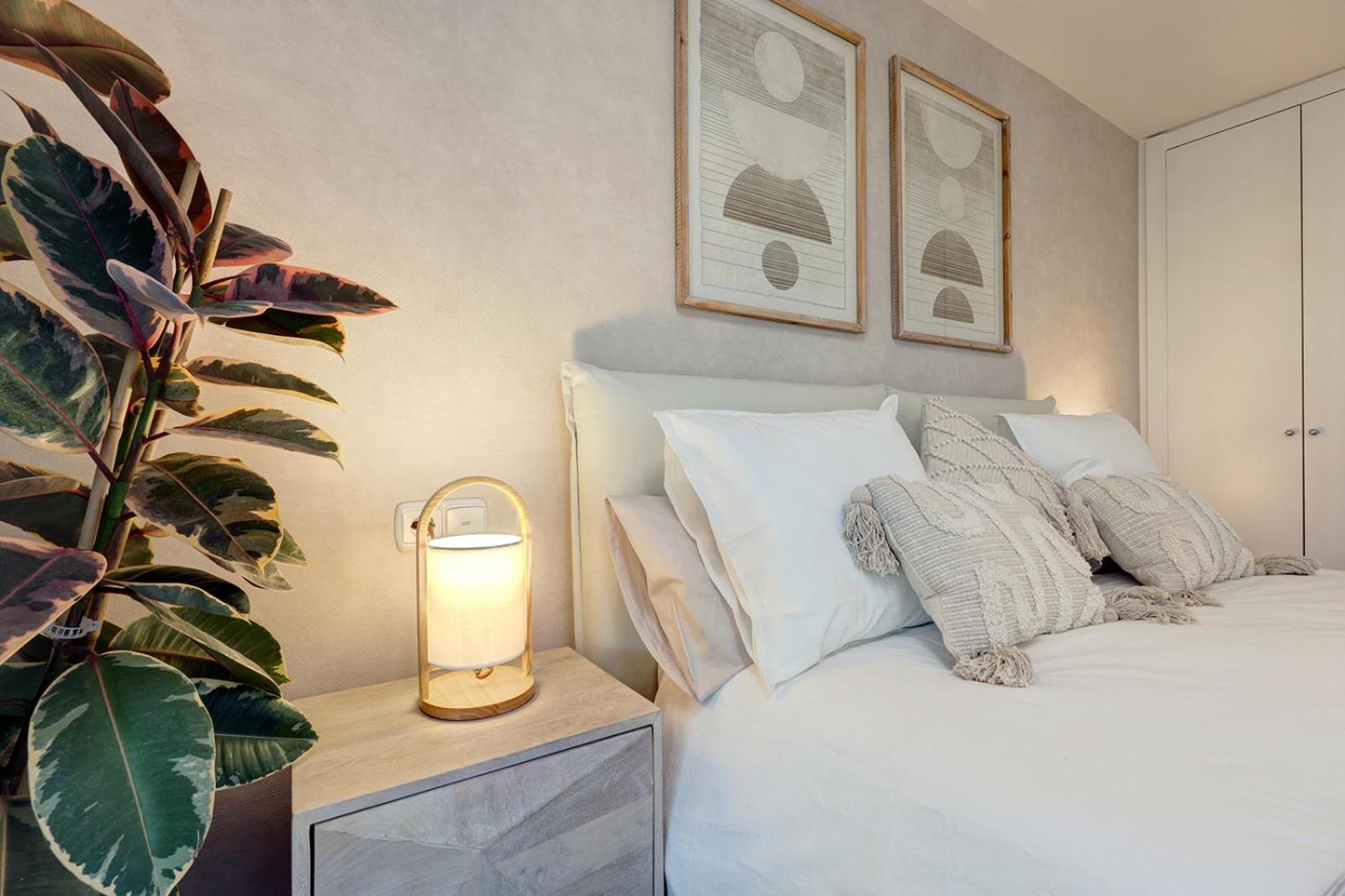 Bright Nordic style penthouse in beachside resort