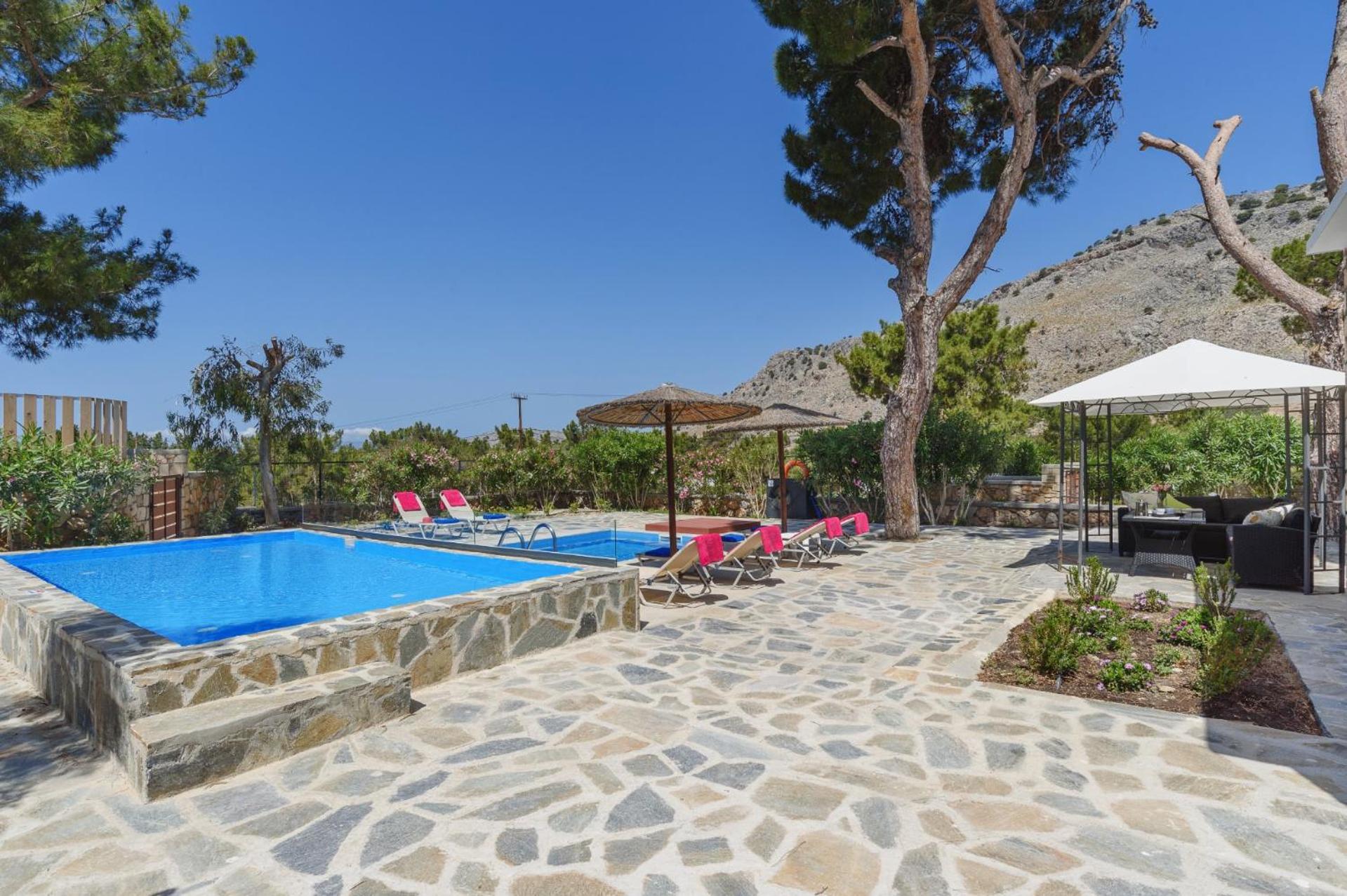 Villa Persis by Villa Plus photo 2