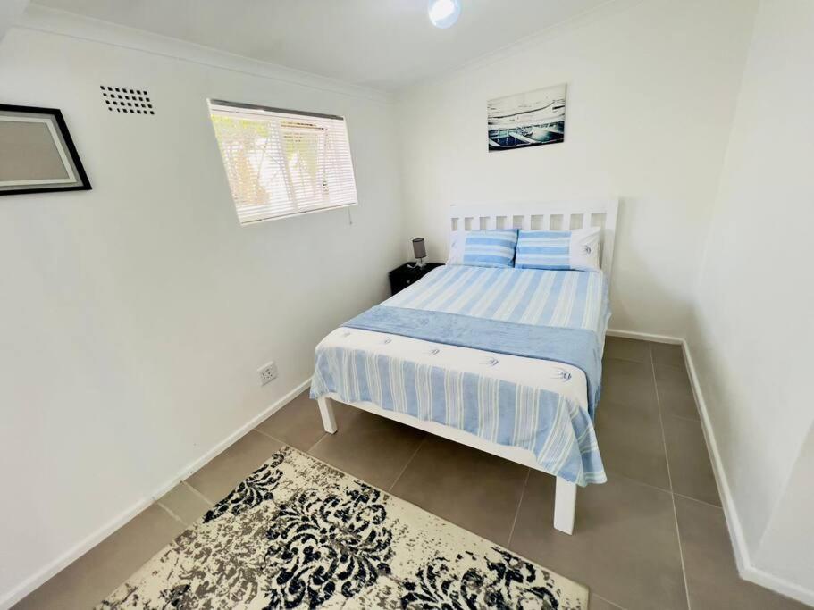 Modern 8 Sleeper home in trendy Observatory view 5