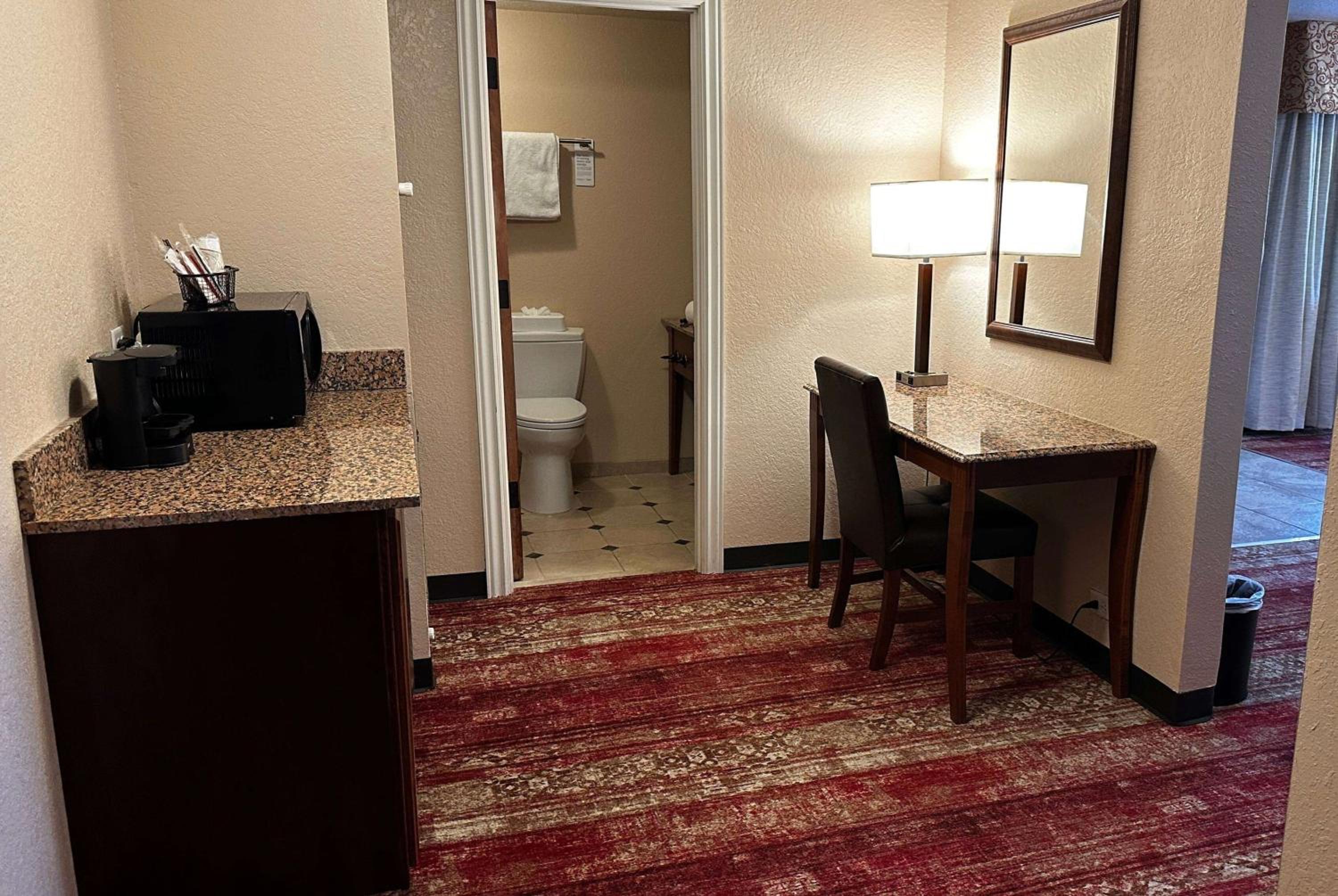 Elko Vacations - Ramada by Wyndham Elko Hotel at Stockmen's Casino - Property Image 3