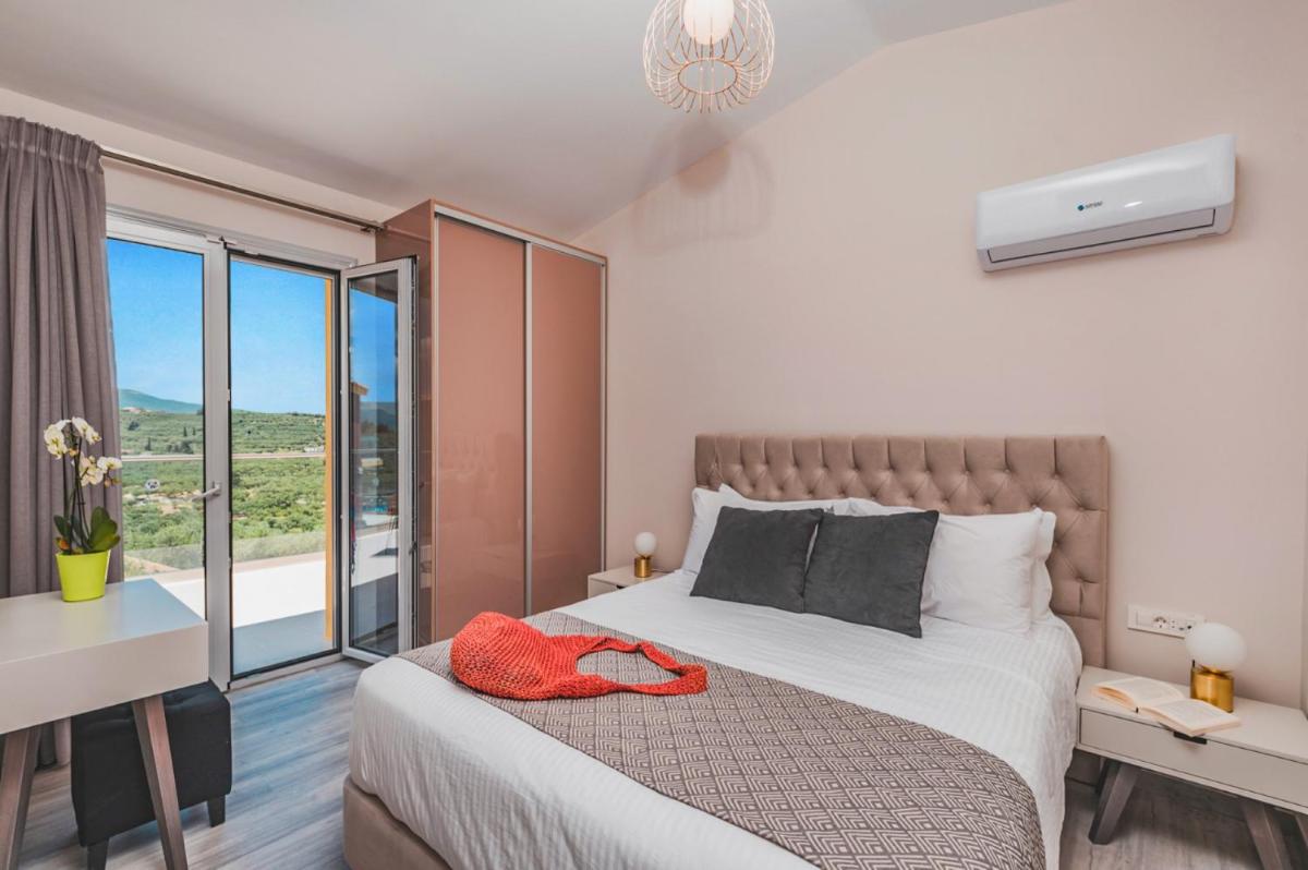 Villa Aelia by Villa Plus photo 5