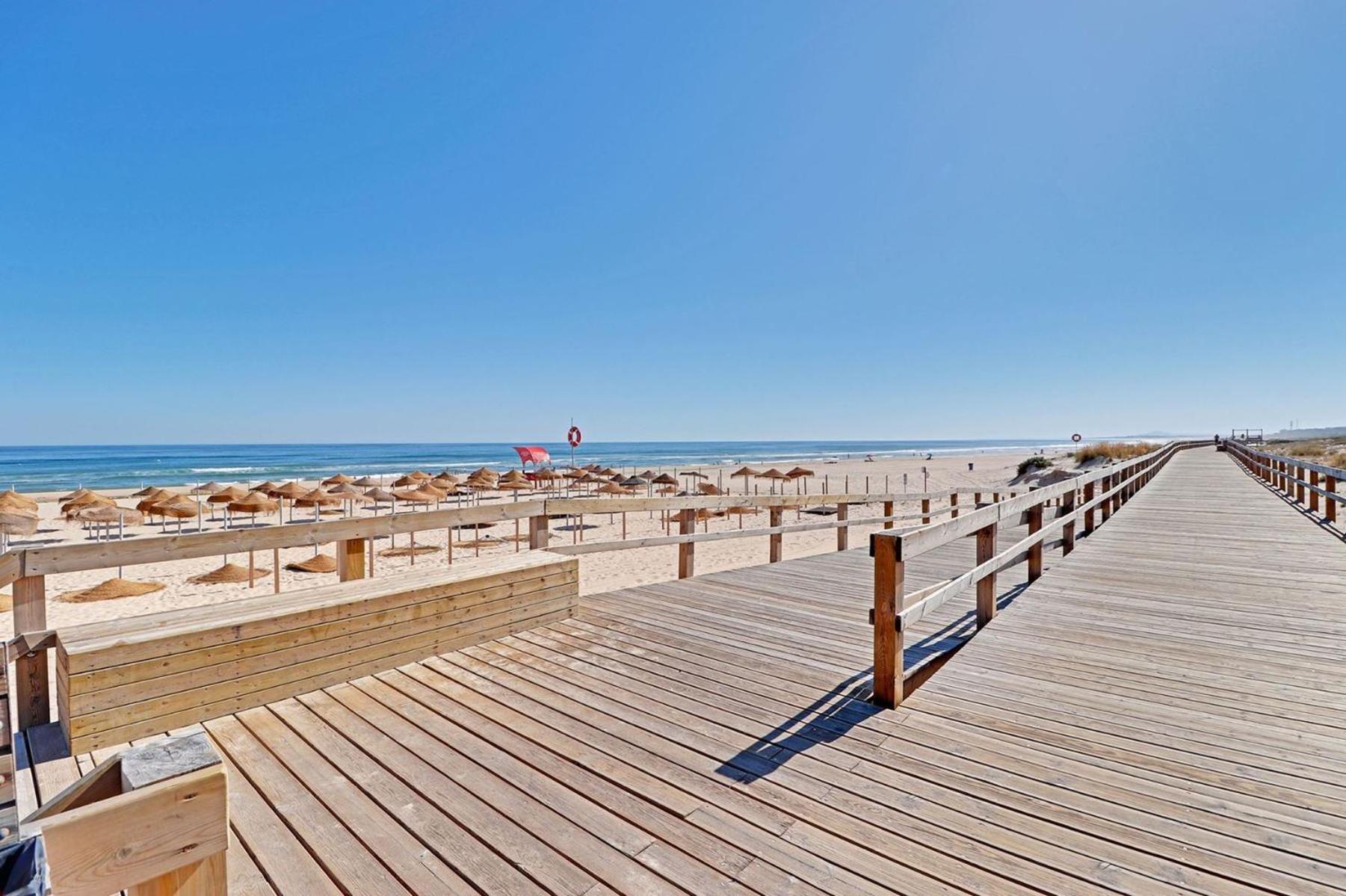 Monte Gordo Beachview 2 by Homing view 2