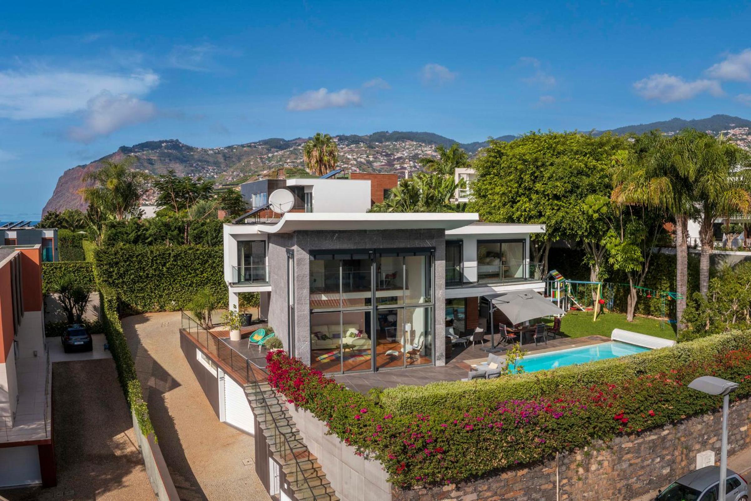 Villa das Quebradas by An Island Apart