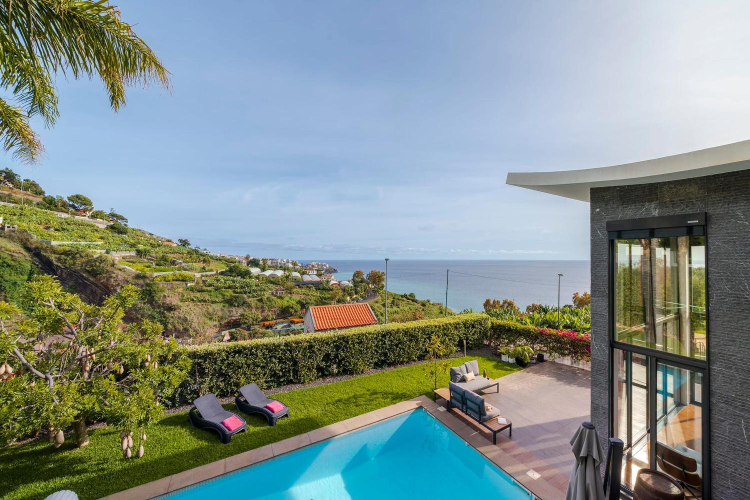 Villa das Quebradas by An Island Apart