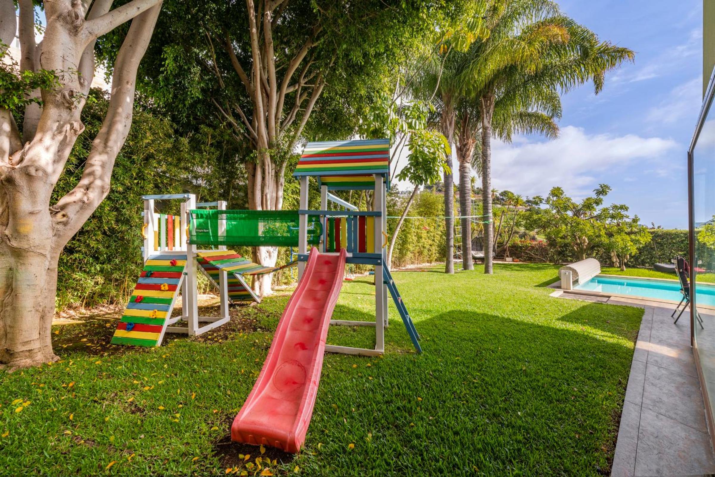 Villa das Quebradas by An Island Apart