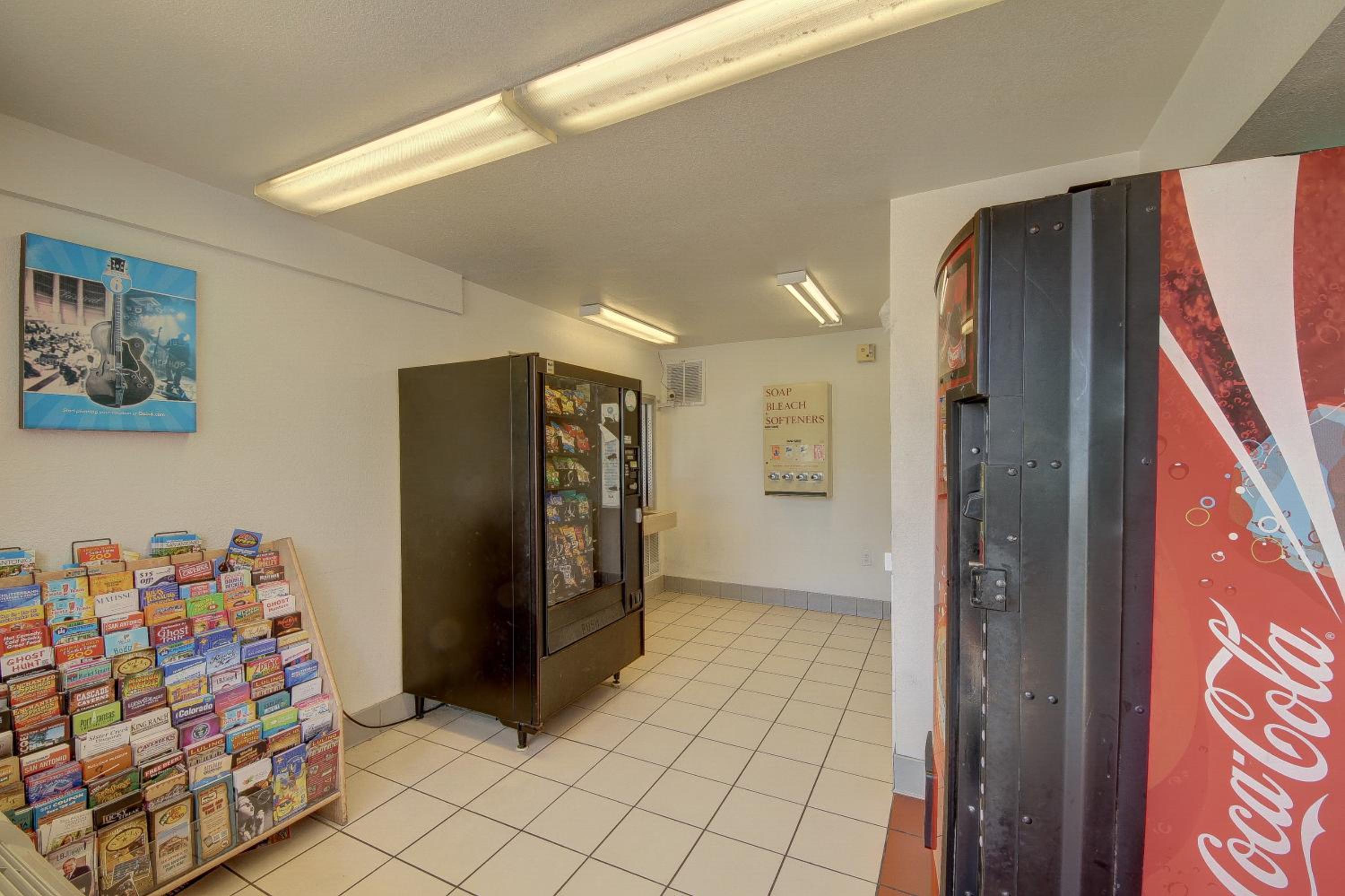 San Antonio Vacations - Motel 6-San Antonio, TX - Fort Sam Houston - Property Image 49