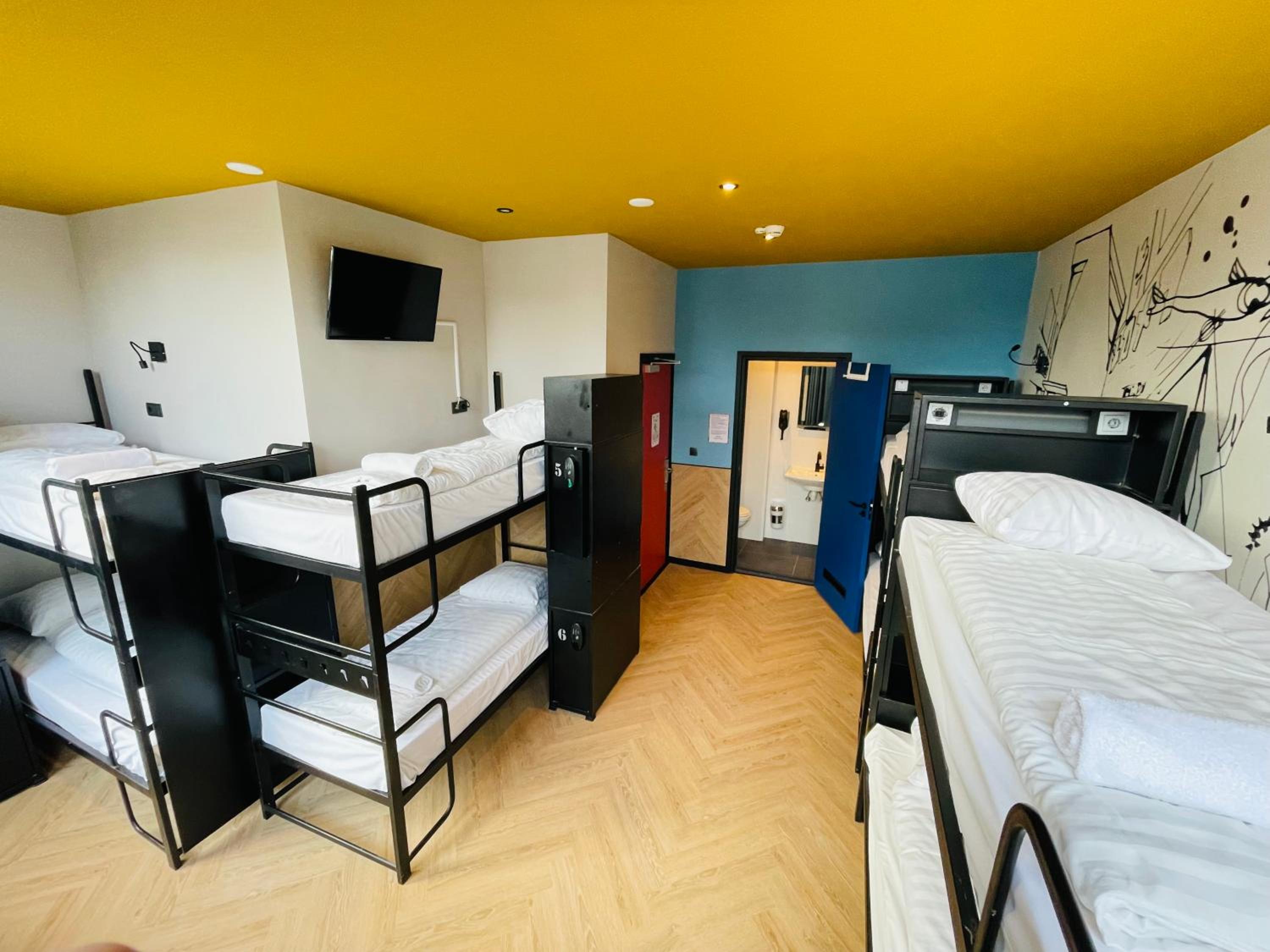Heart of Amsterdam Hostel