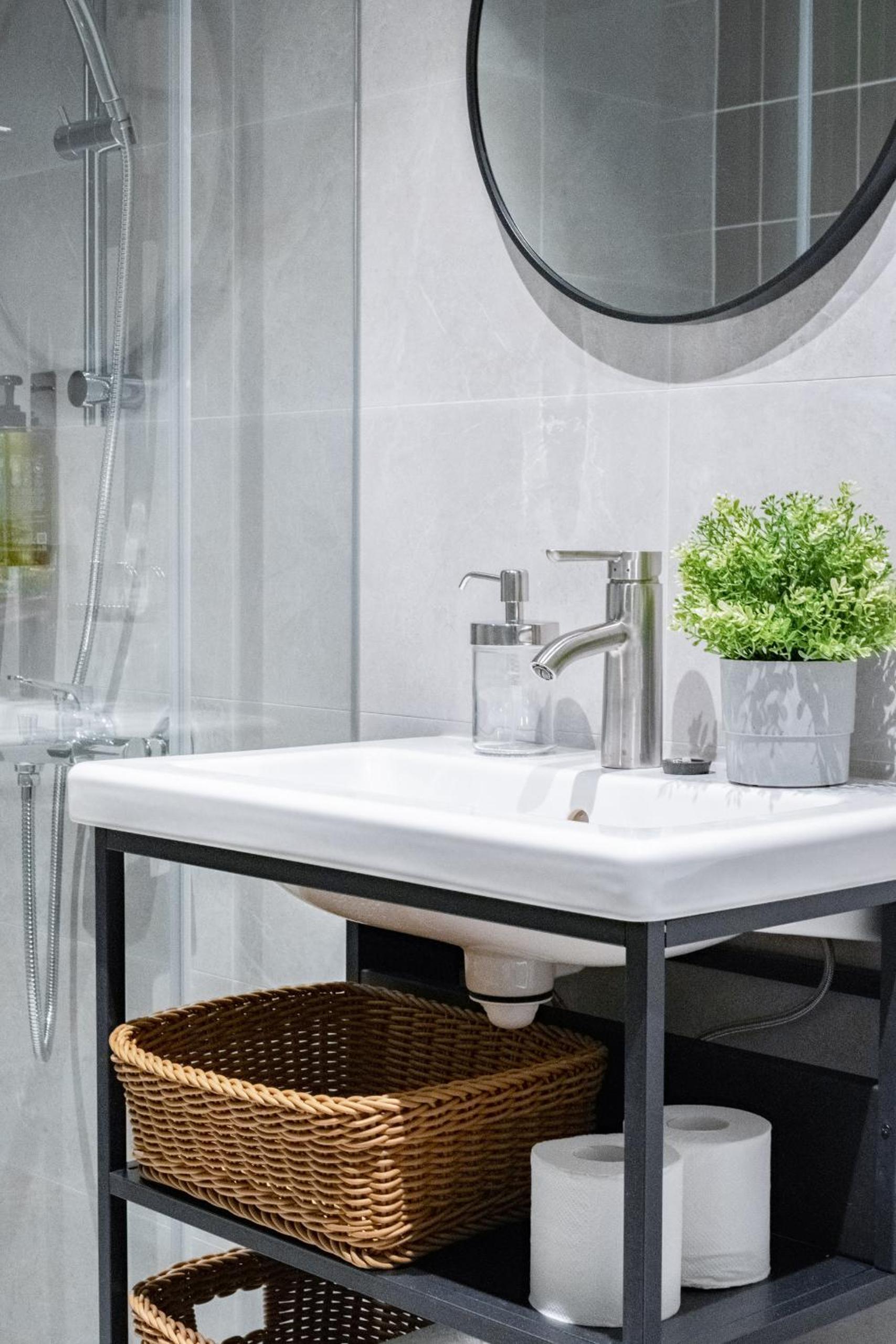 Lin Suites by Olala Homes