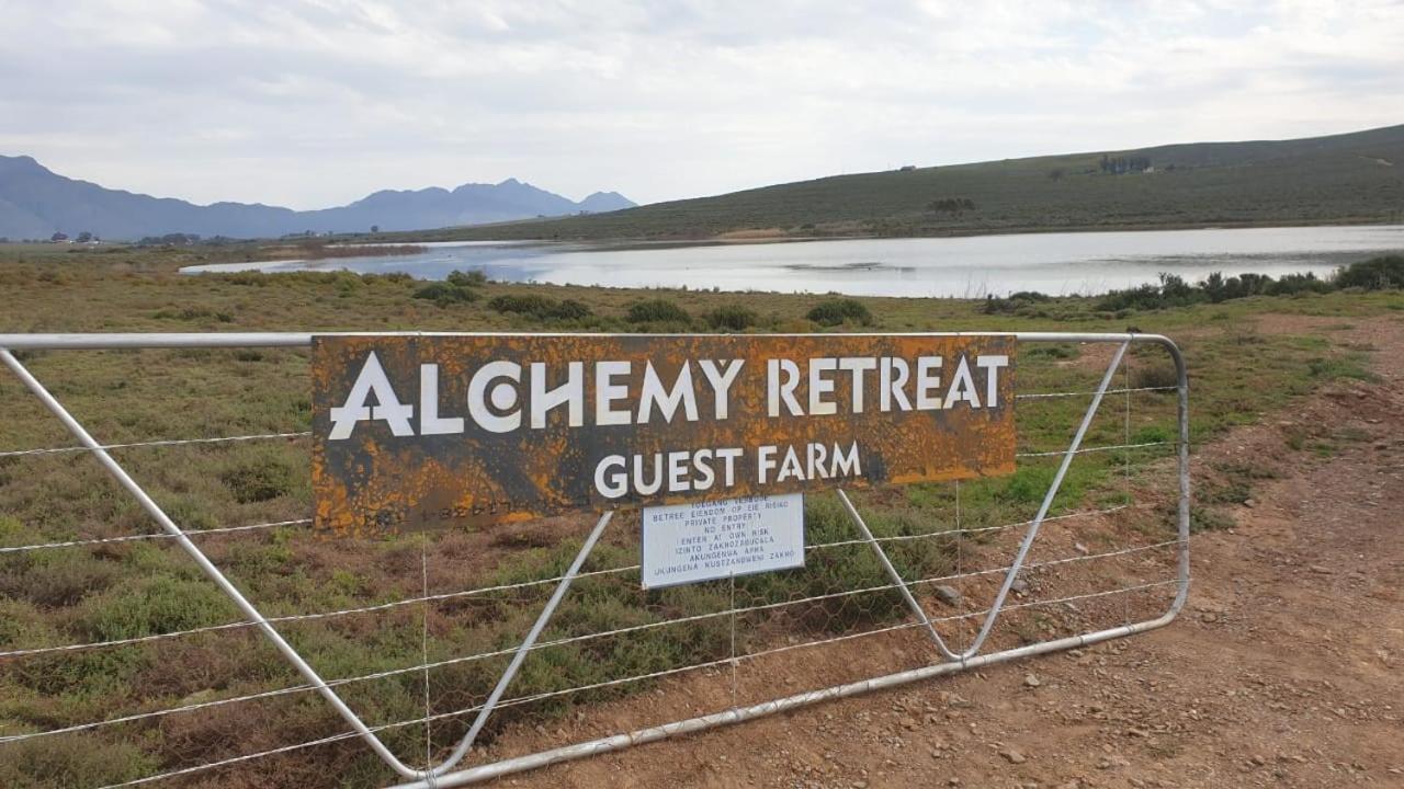 Alchemy Retreat - Entire Karoo Guest Farm - Barrydale