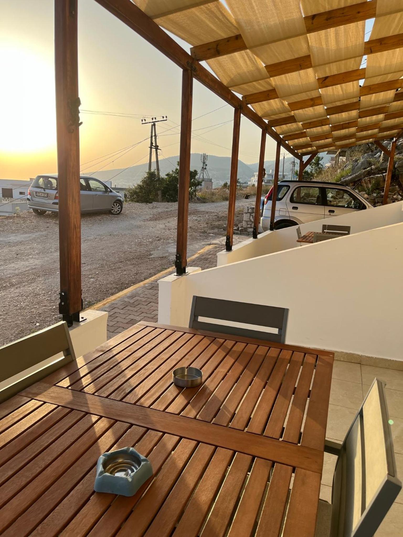 Bluemoon Suites Sarande
