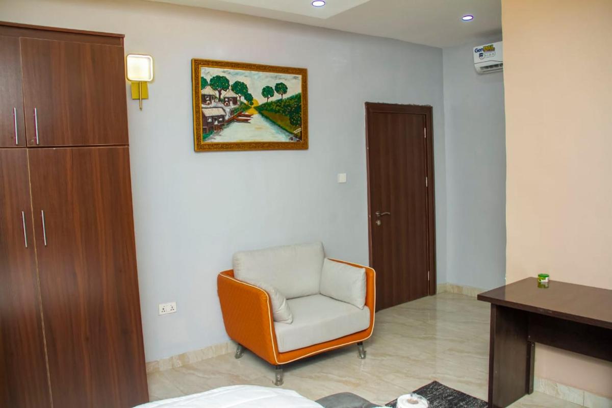 House 13, Wuye Abuja view 4