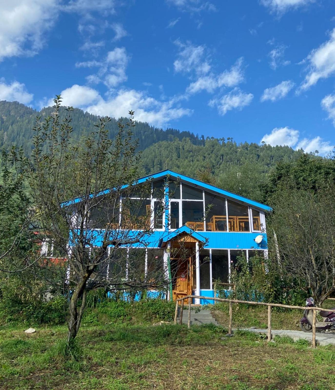 SAIRRA - Hotel & Restaurant