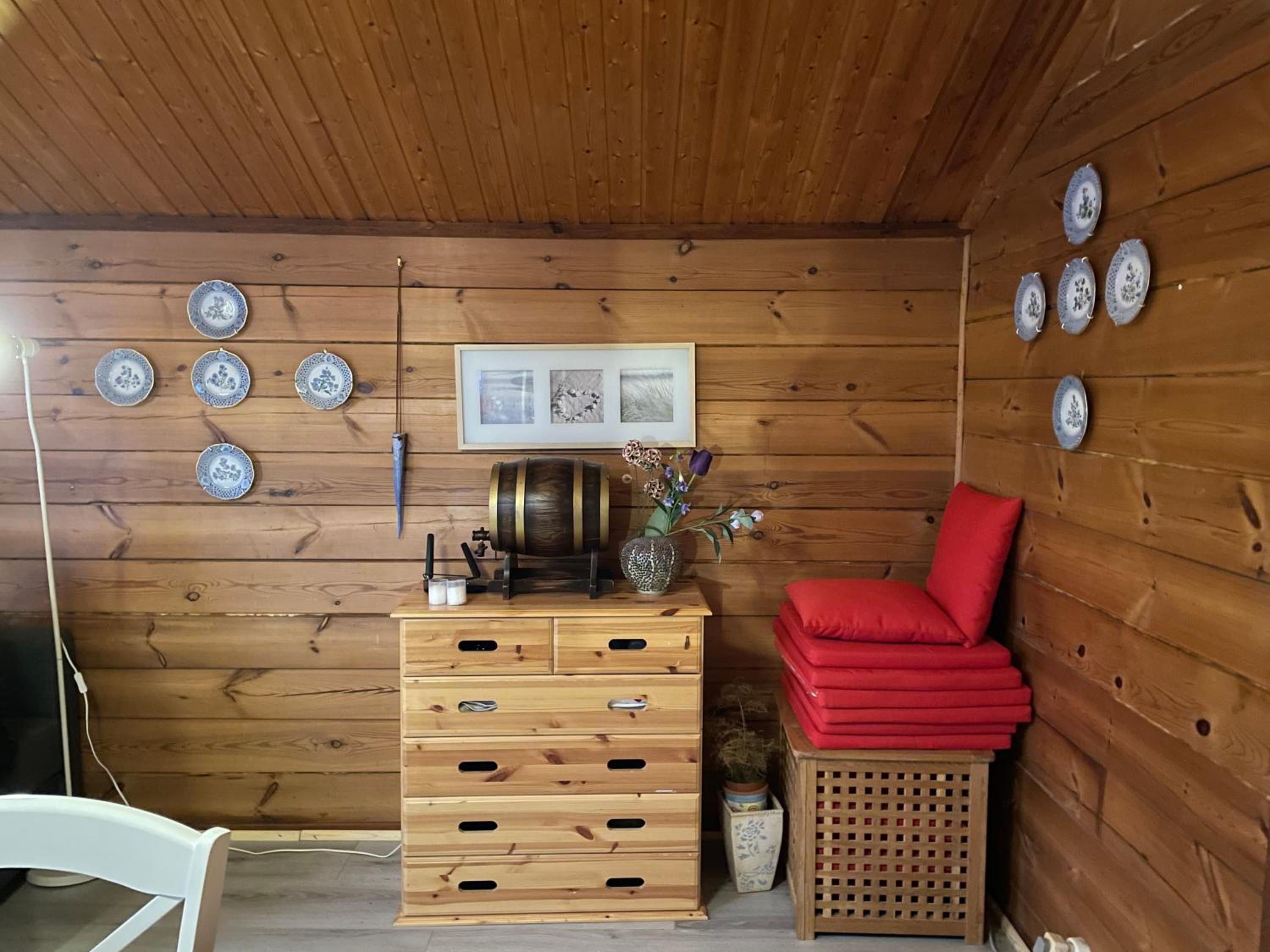 Holiday House with beautiful scenery near Göta Kanal view 3