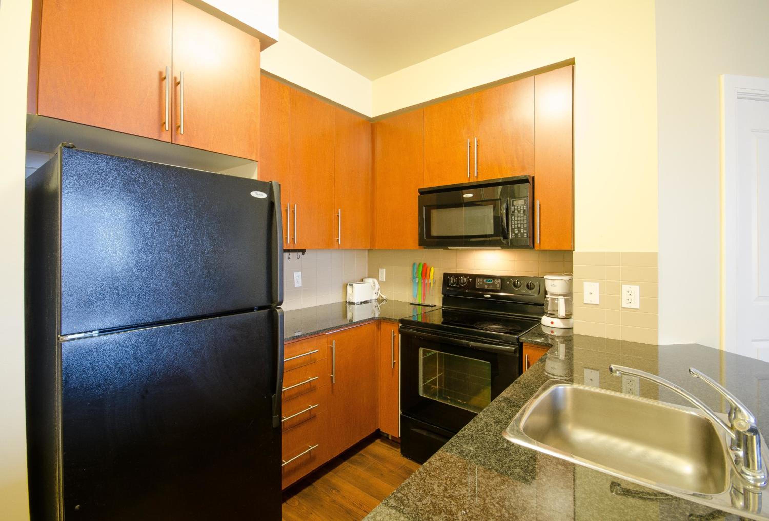 Royal Stays Furnished Apartments - Square One