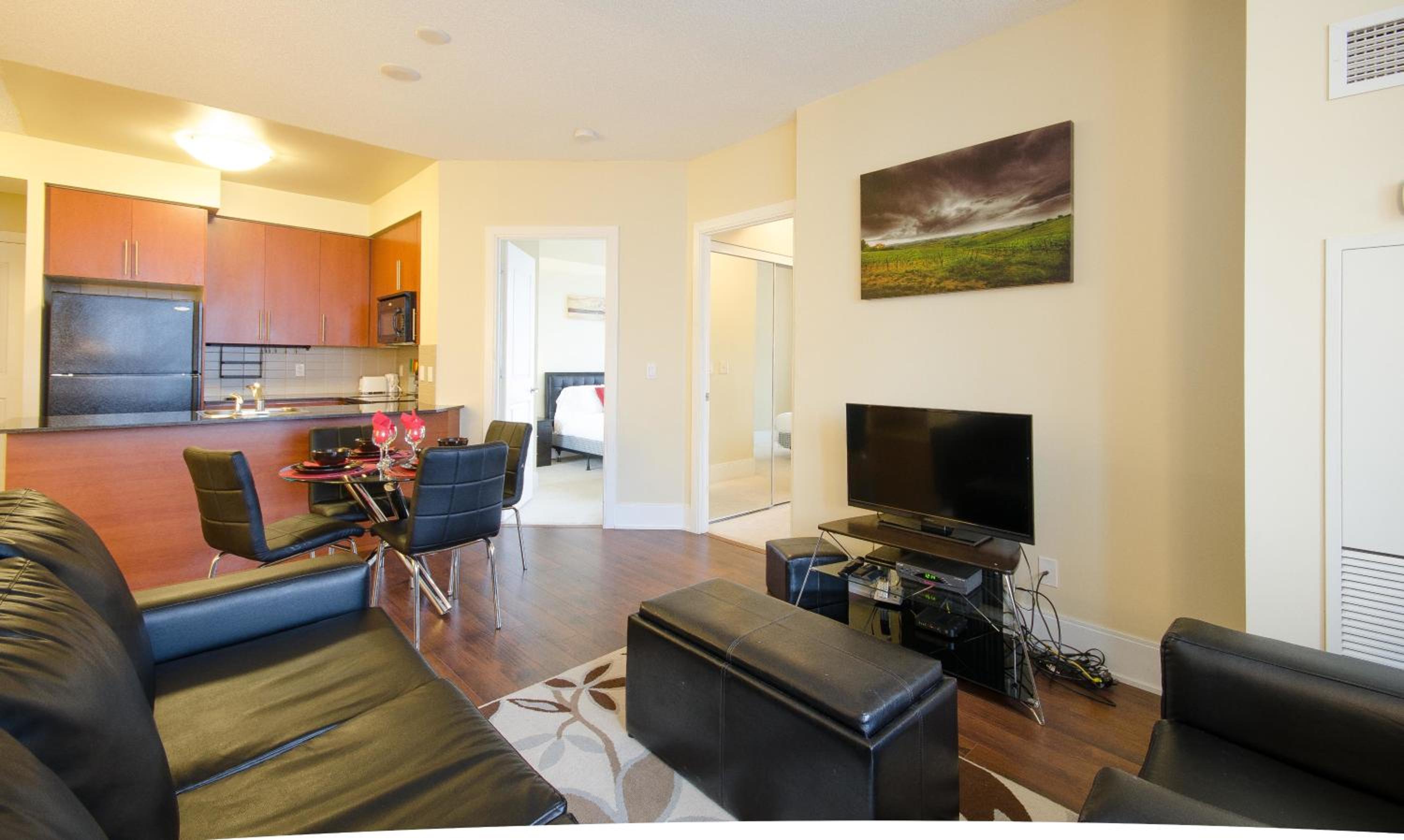 Royal Stays Furnished Apartments - Square One