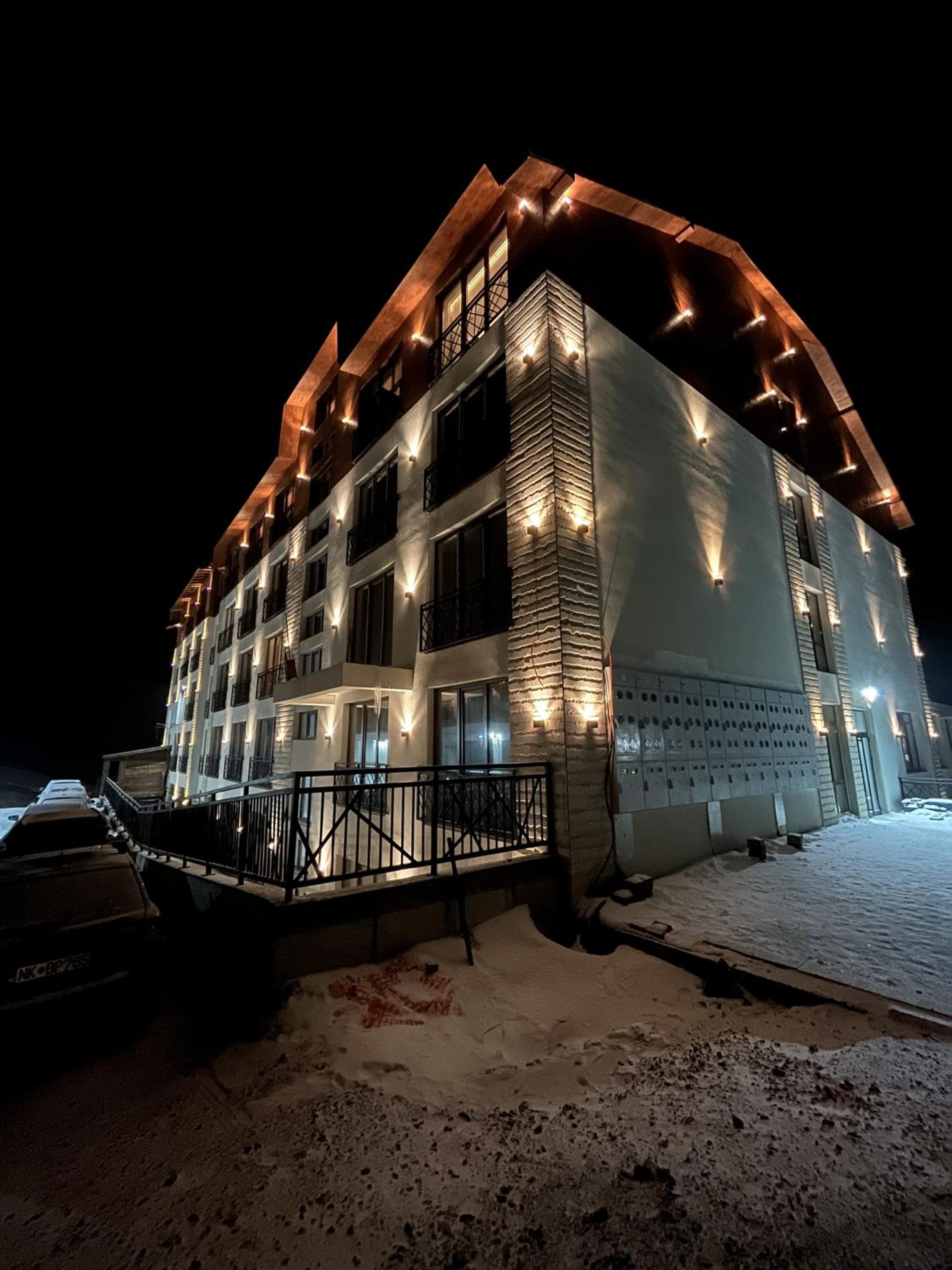 President Kop - Silver Ice Apartment view 2