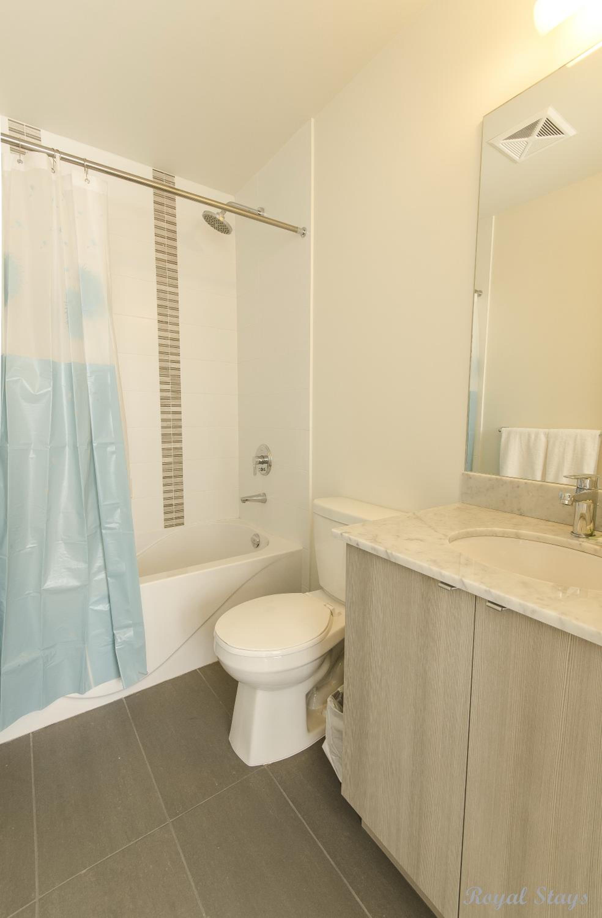 Royal Stays Furnished Apartments - Square One