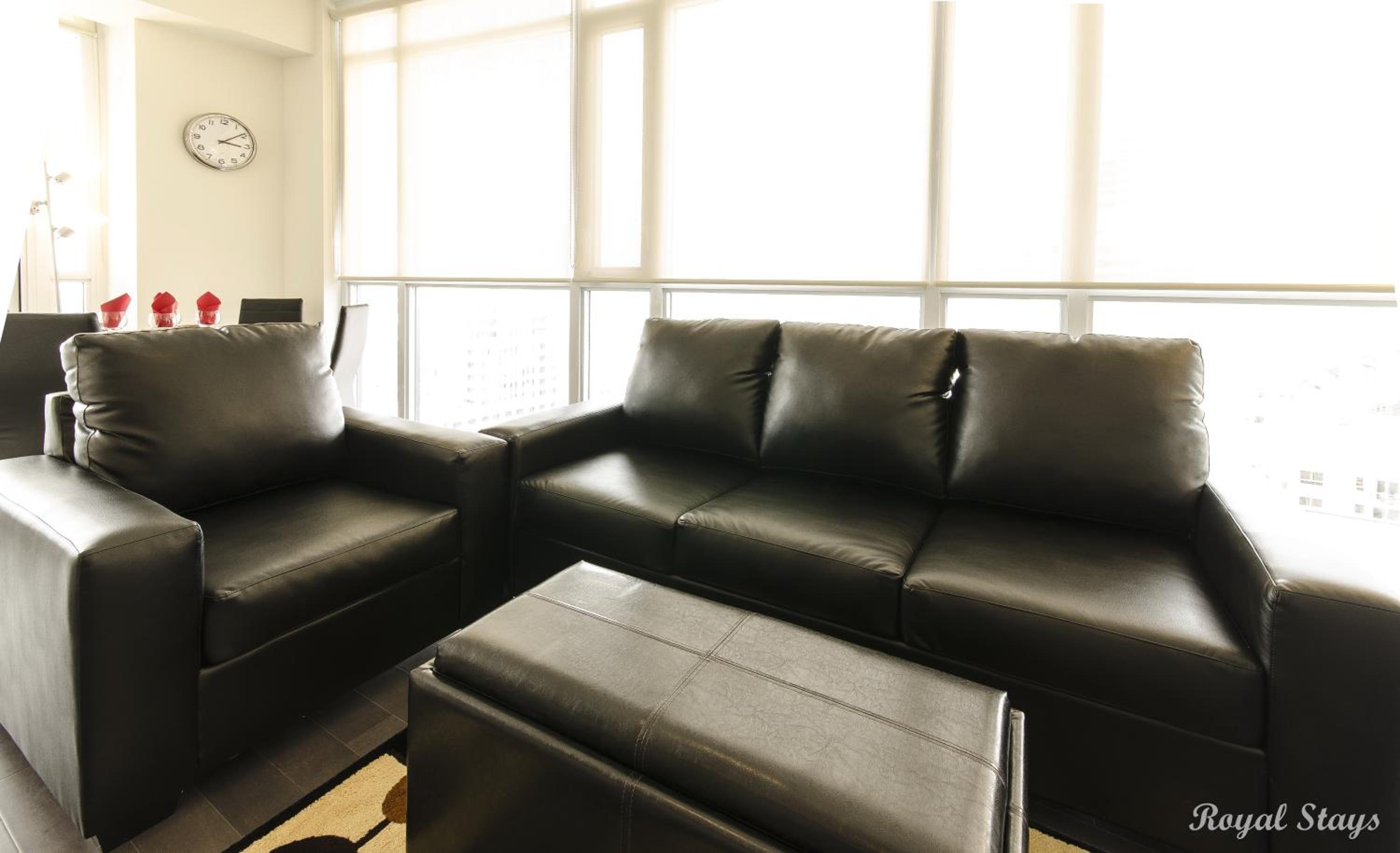 Royal Stays Furnished Apartments - Square One