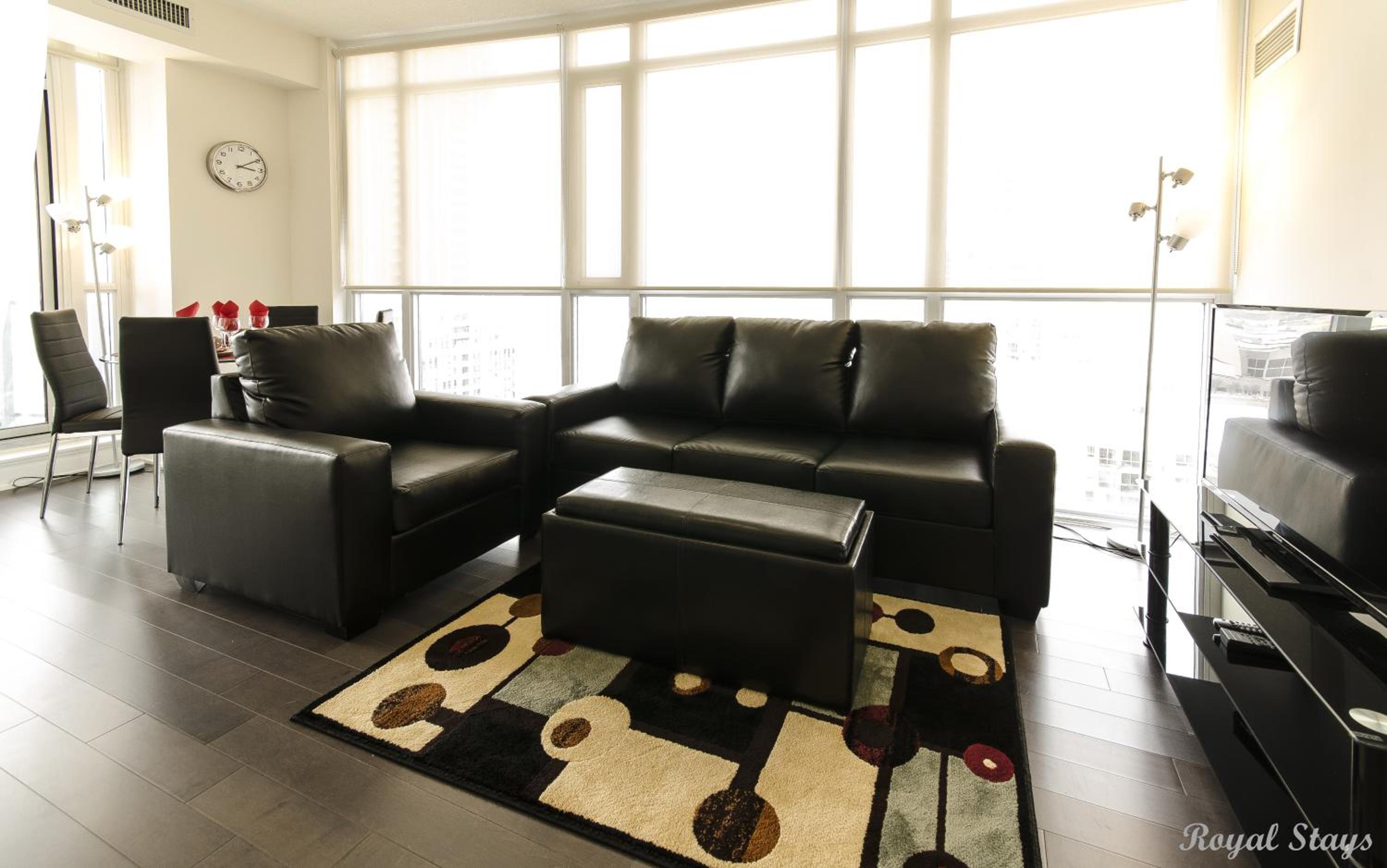 Royal Stays Furnished Apartments - Square One