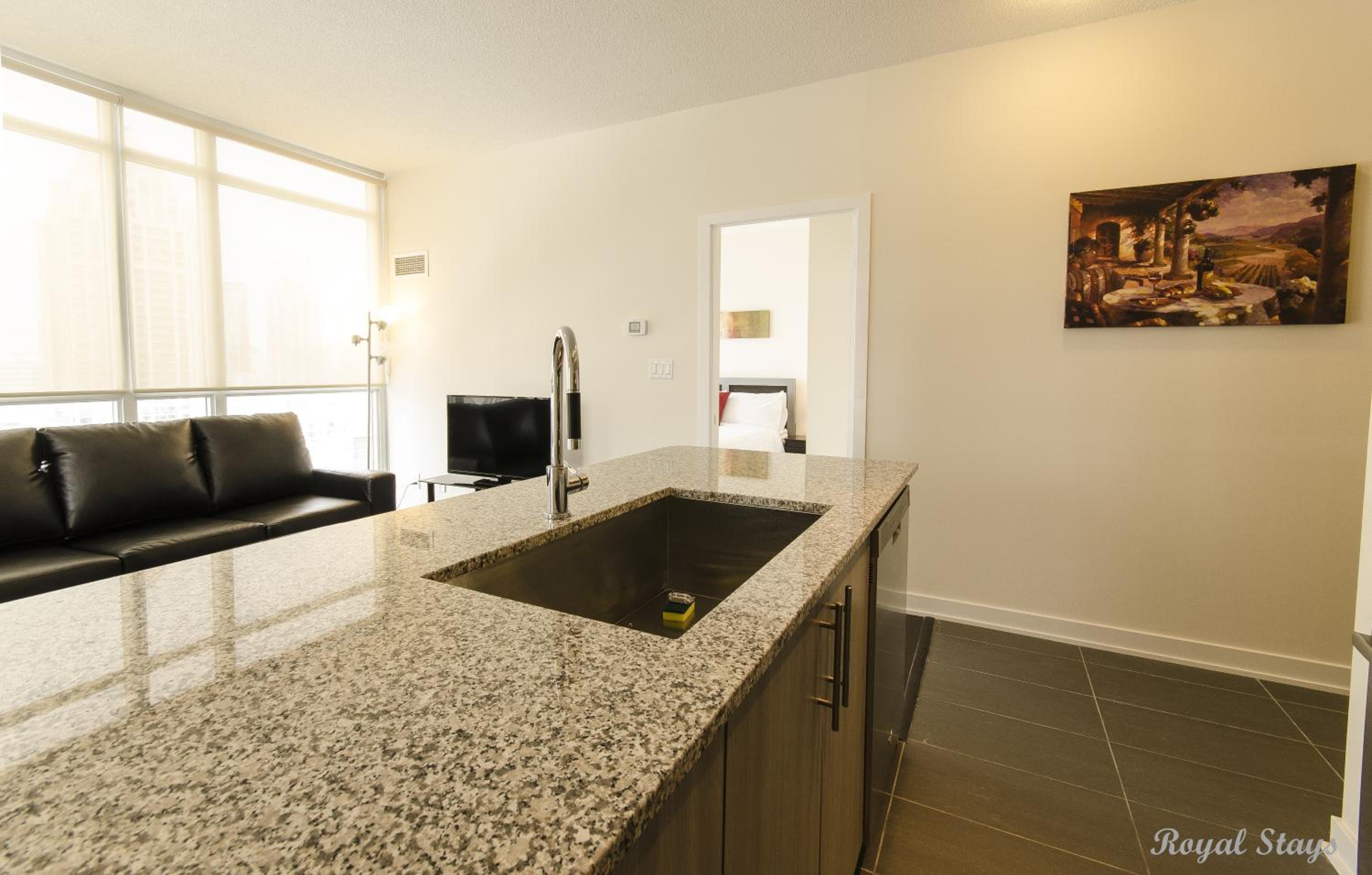 Royal Stays Furnished Apartments - Square One
