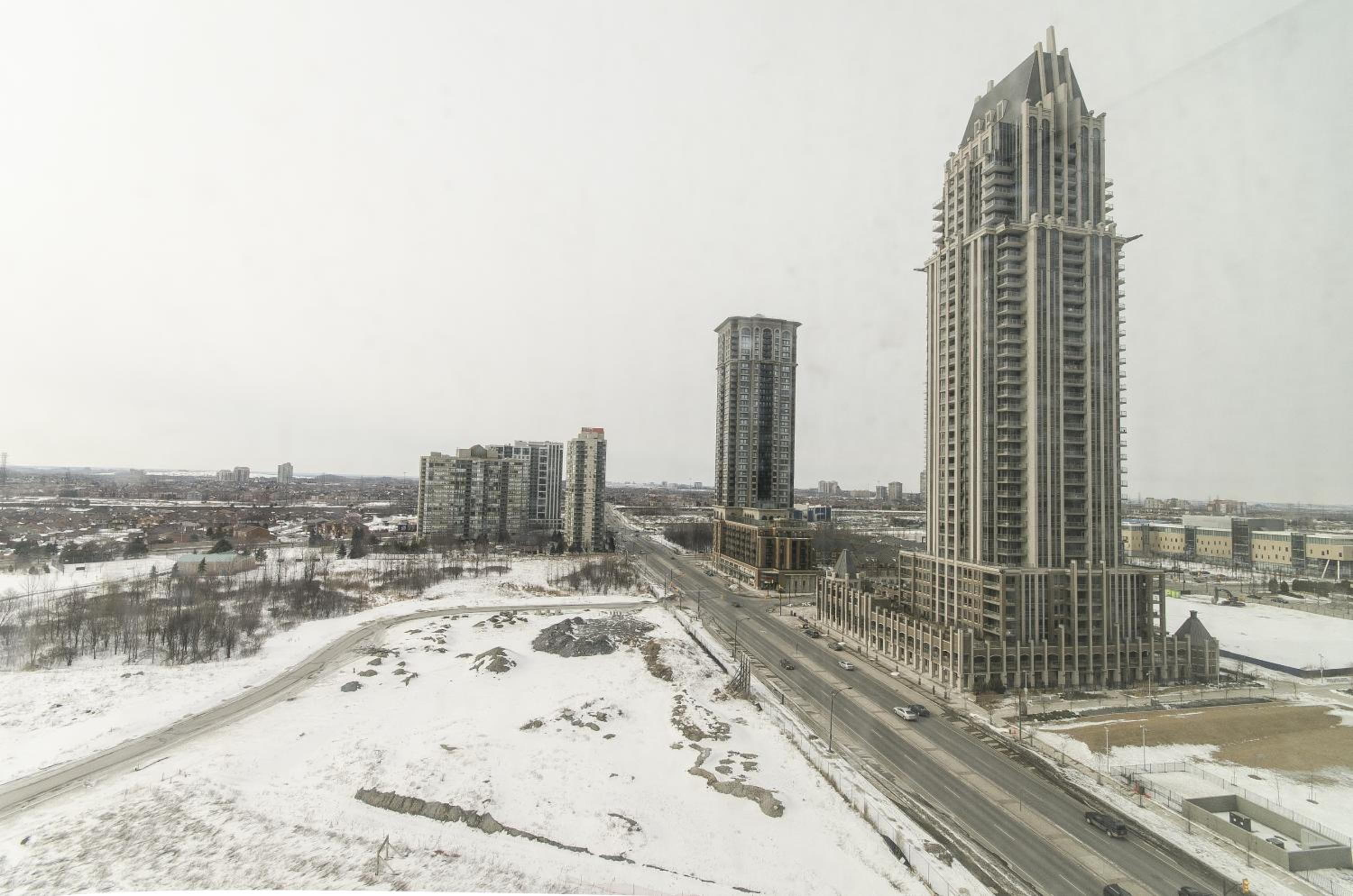 Royal Stays Furnished Apartments - Square One