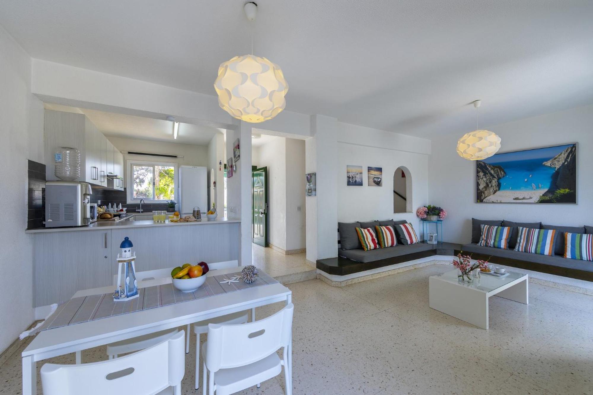 Melis Villa - Charming villa in Central Protaras view 4