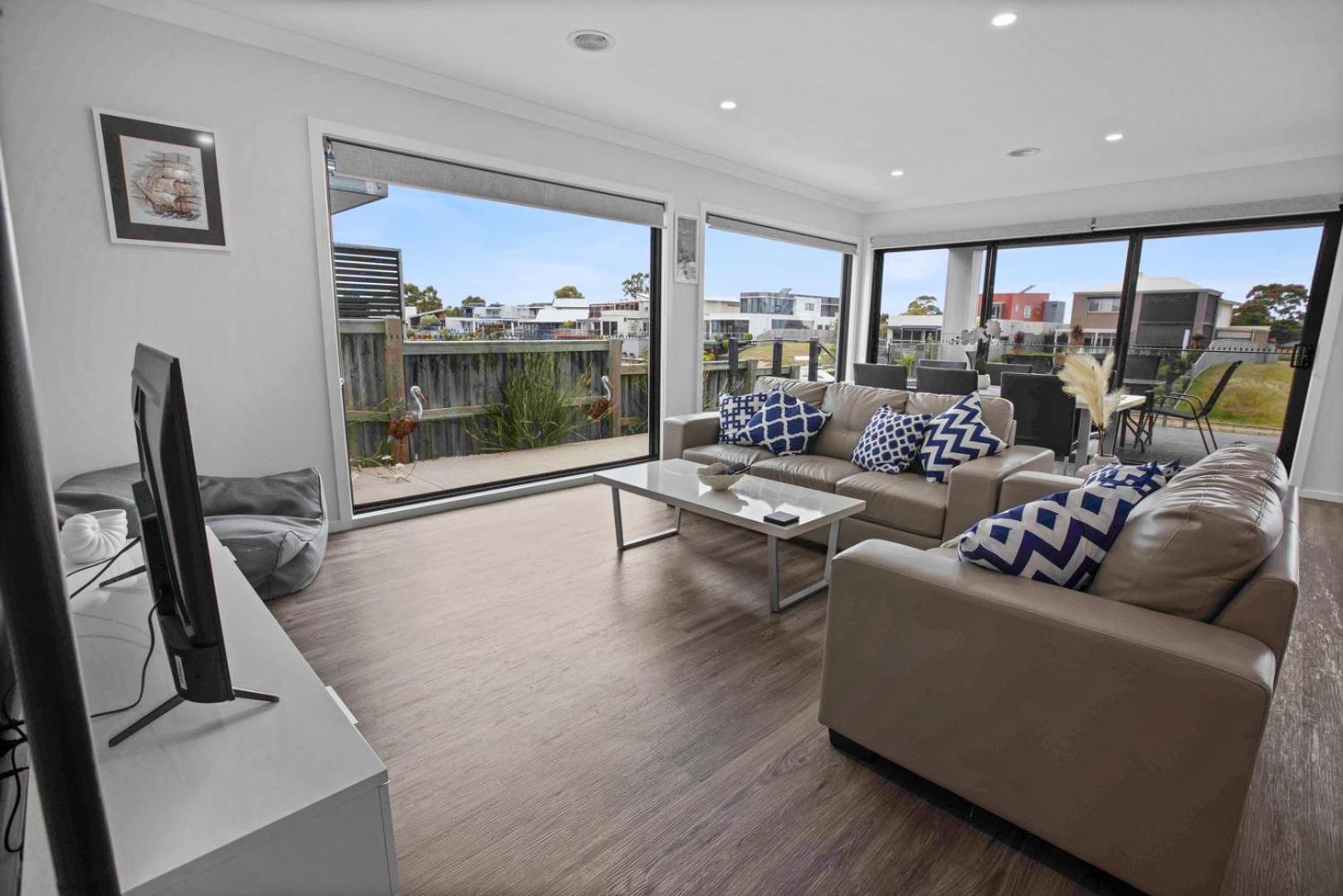 Riviera View