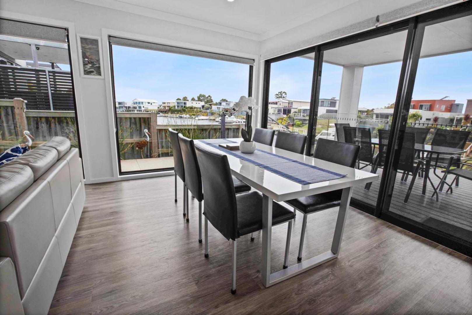 Riviera View