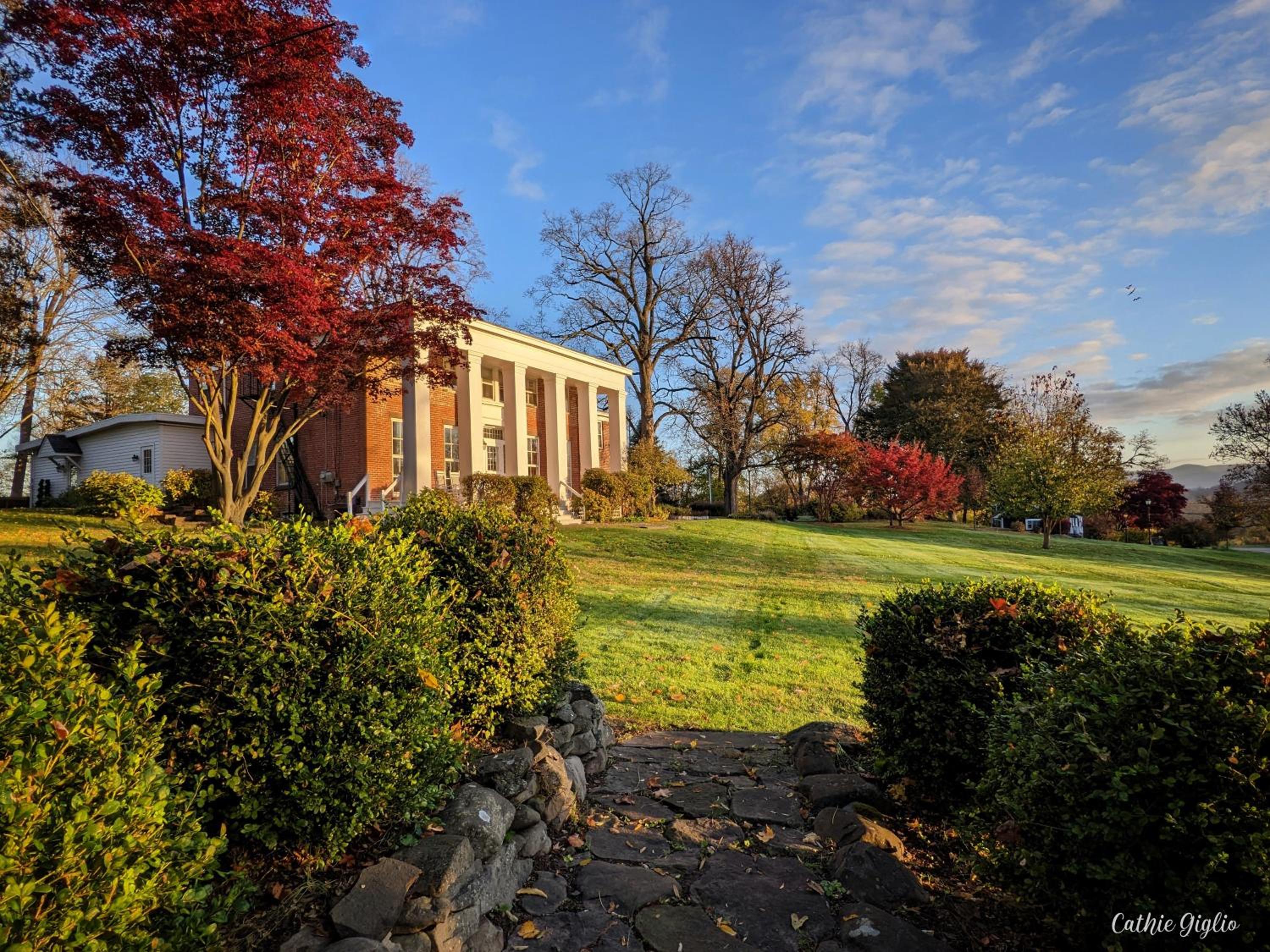 Cromwell Manor Inn - Property Image 26