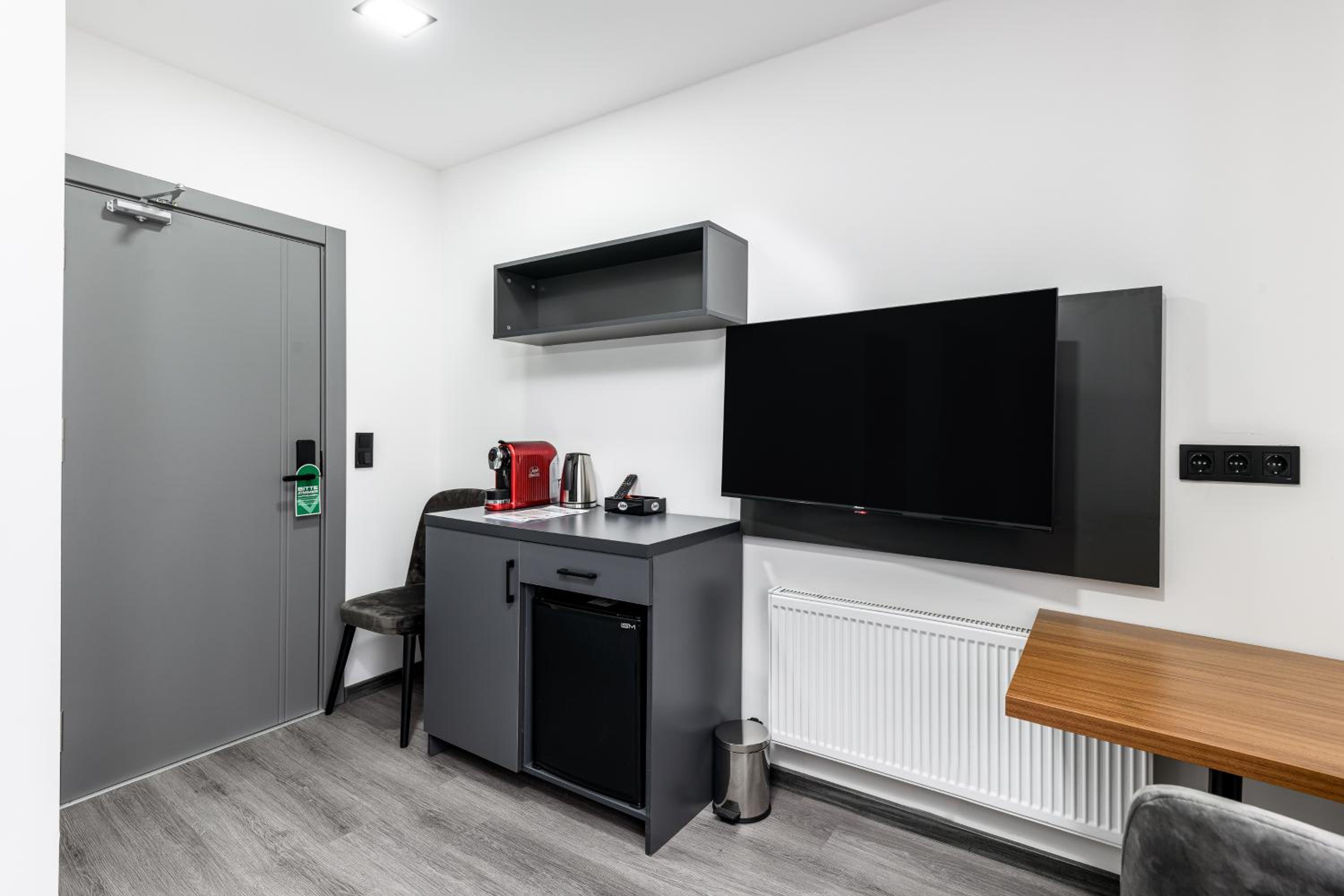 PARKHOTEL BRAUNAU - 24 Stunden Self Check-IN